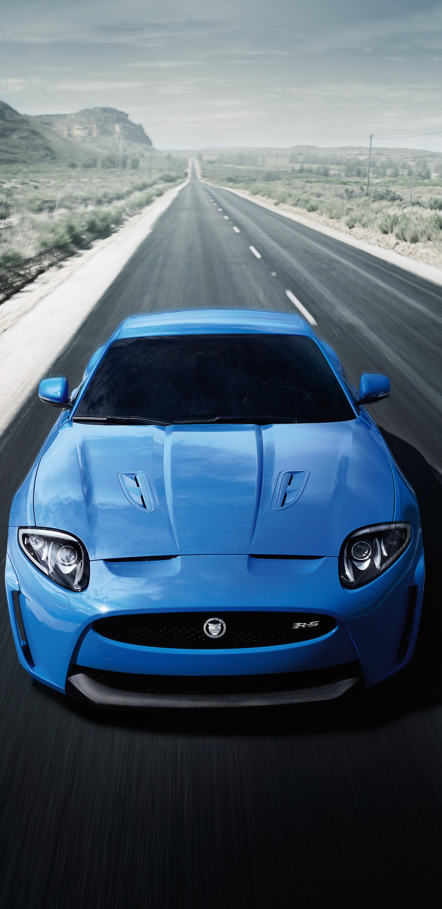 Blauer Bmw m 3 Tagsüber Unterwegs. Wallpaper in 1440x2960 Resolution