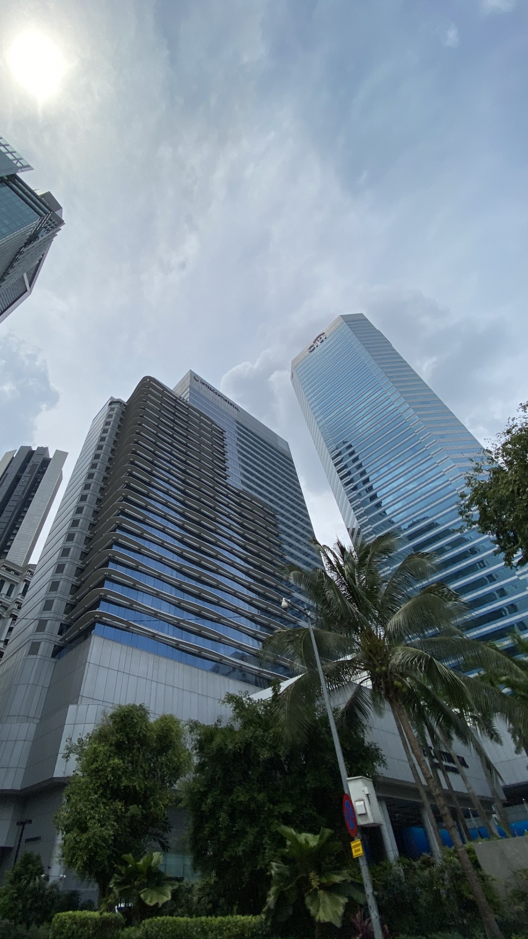 Skyscraper, Daytime, Tower Block, City, Commercial Building. Wallpaper in 1080x1920 Resolution