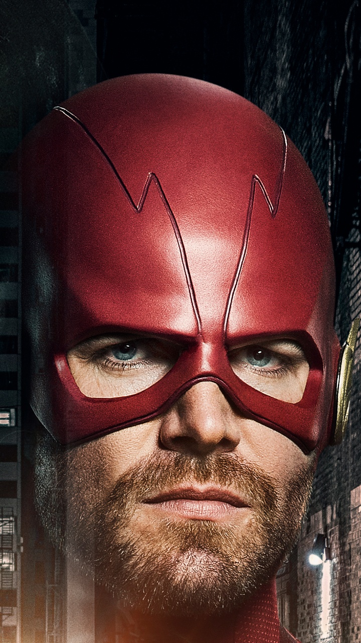 Homme au Masque Rouge et Feuilles Vertes. Wallpaper in 720x1280 Resolution