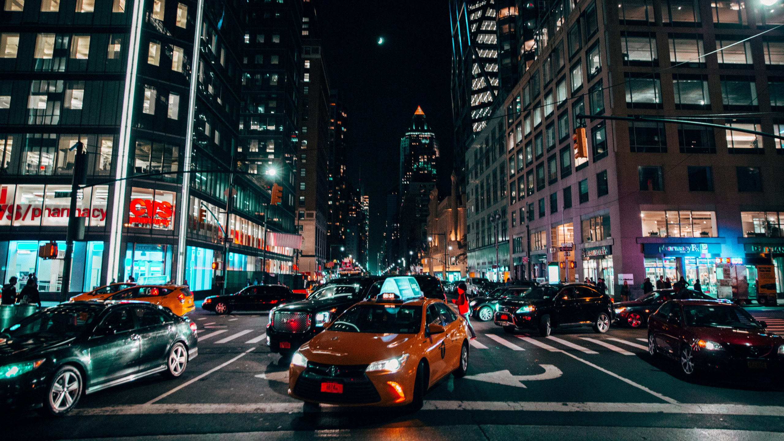 Cars on Road in City During Night Time. Wallpaper in 2560x1440 Resolution