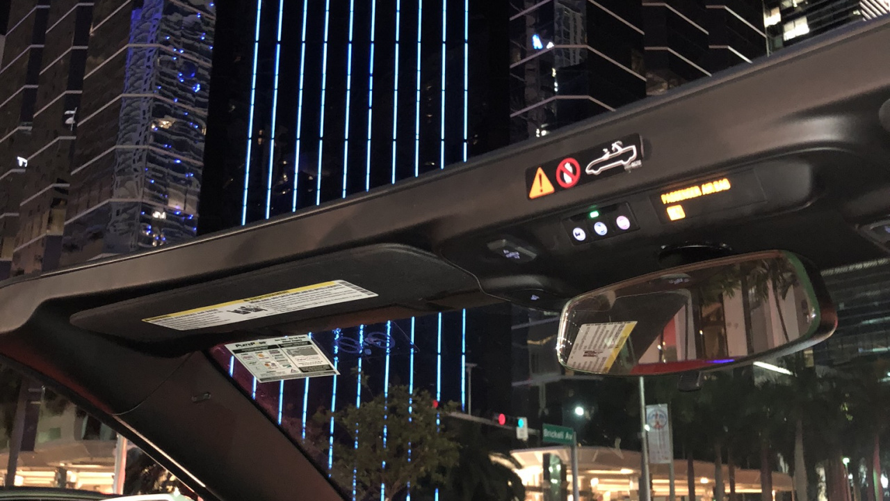 Salon de L'auto, Roi, Voiture Compacte, Voiture de Taille Moyenne, Exécutif de Voiture. Wallpaper in 1280x720 Resolution