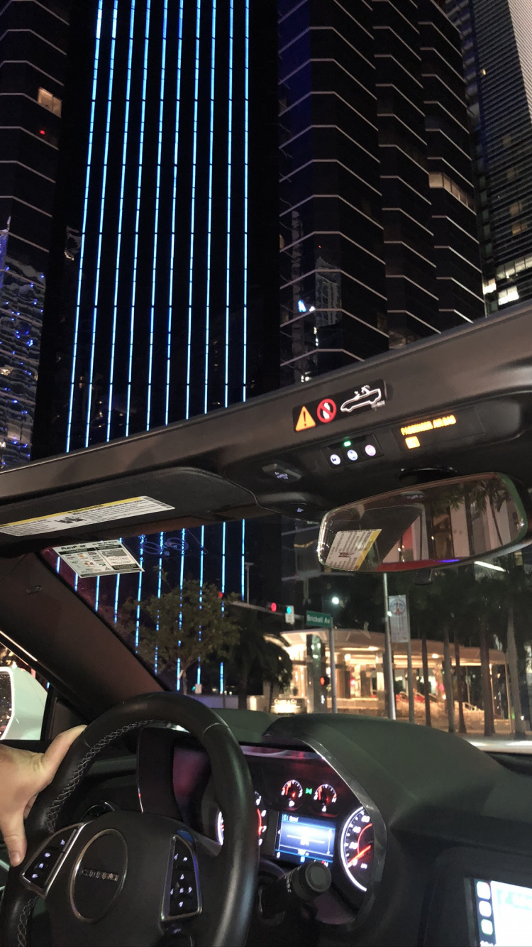 Salon de L'auto, Roi, Voiture Compacte, Voiture de Taille Moyenne, Exécutif de Voiture. Wallpaper in 750x1334 Resolution