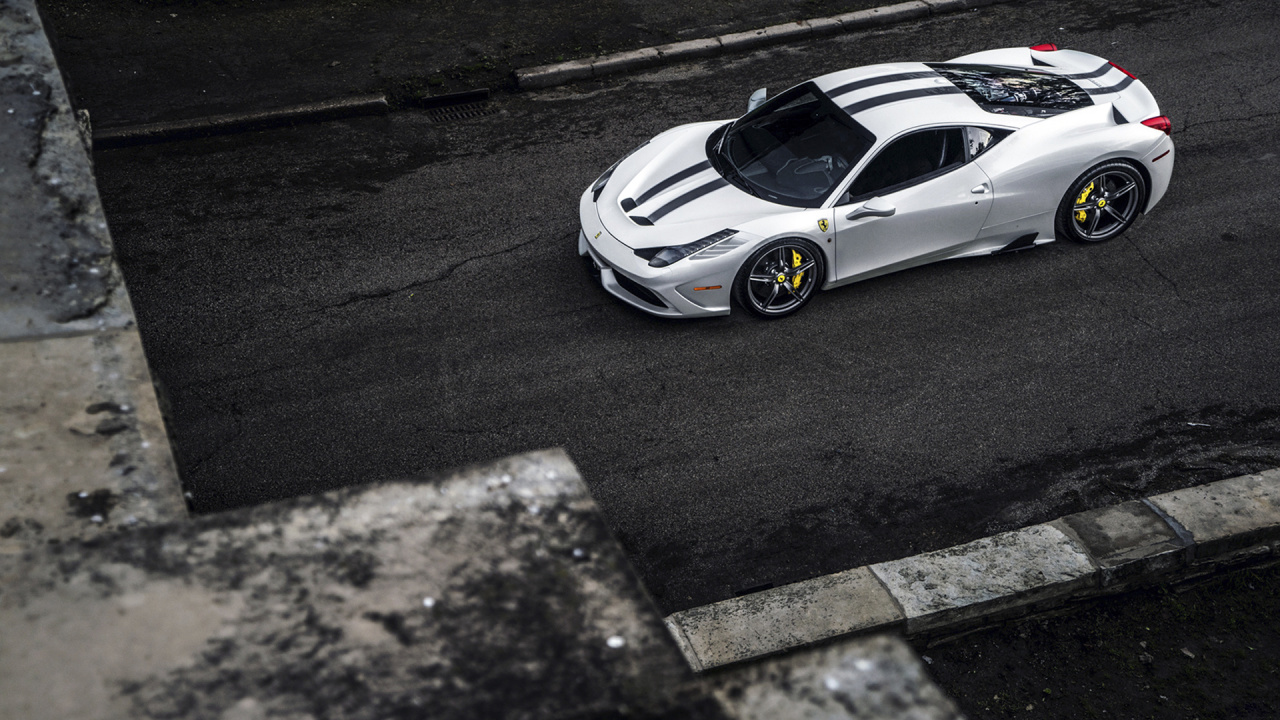 Porsche 911 Blanche Sur Route. Wallpaper in 1280x720 Resolution