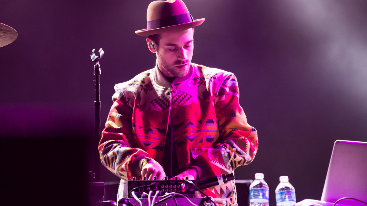 Music Artist, Macklemore, Rock Concert, Musician, Concert. Wallpaper in 1280x720 Resolution