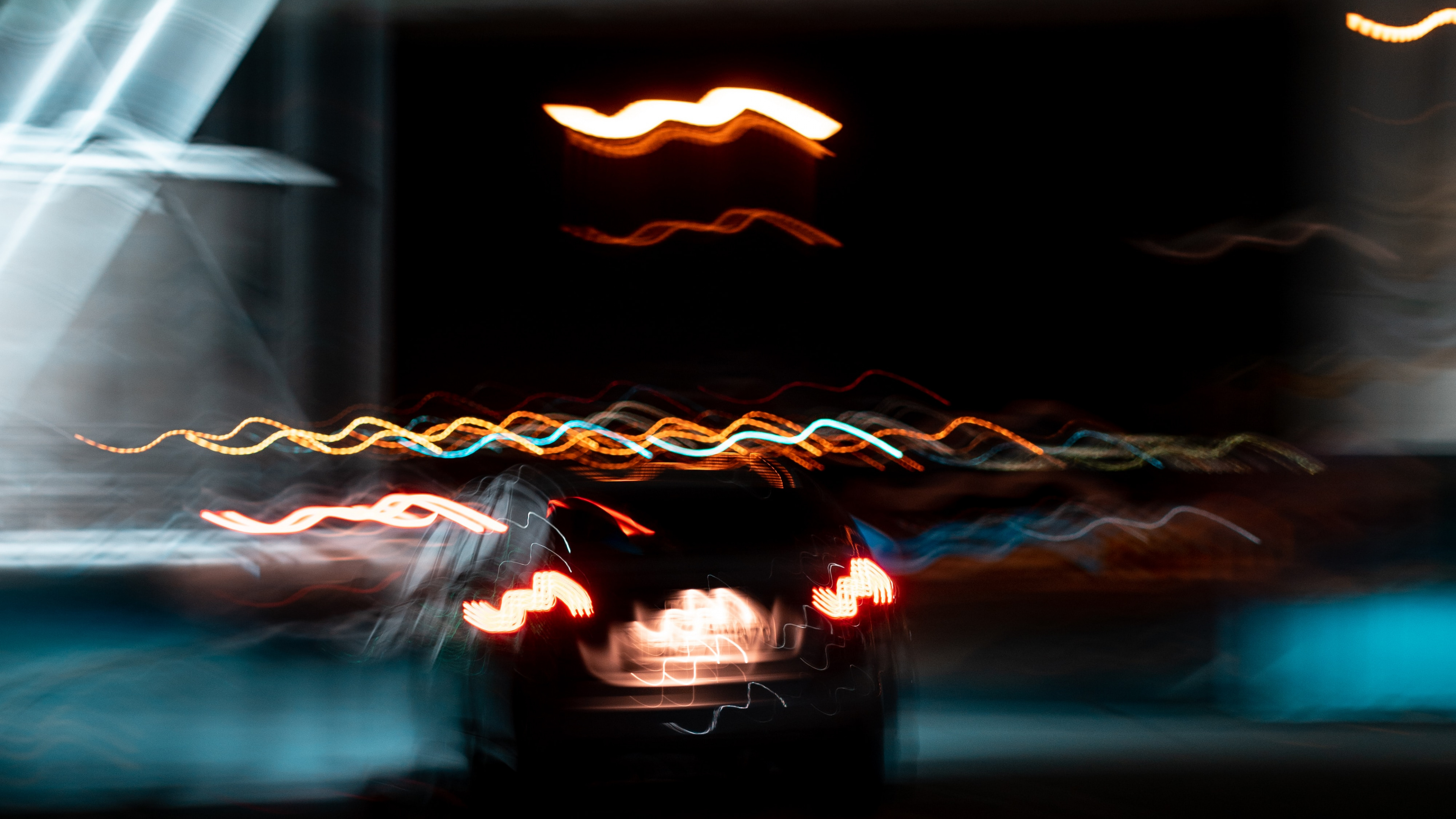 Blue and Red Lighted Tunnel. Wallpaper in 3840x2160 Resolution