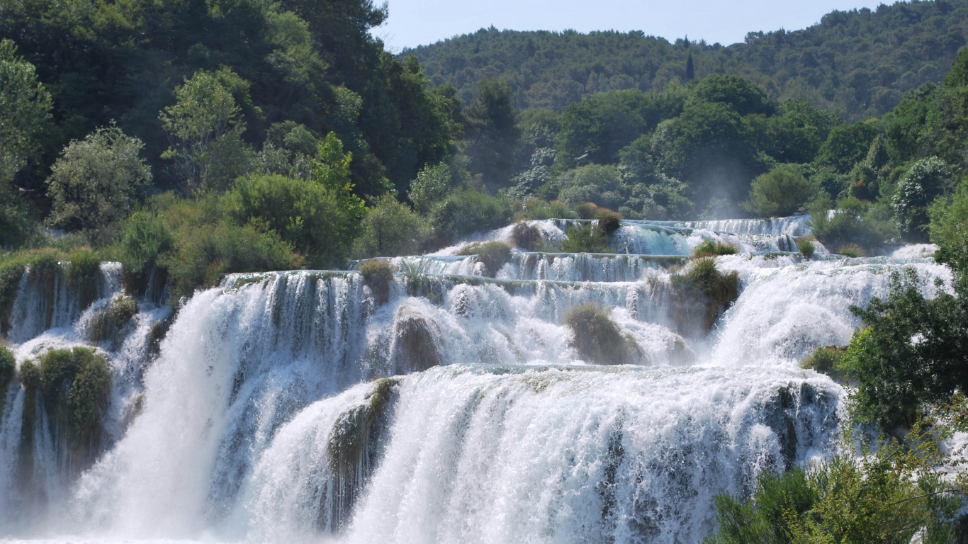 Waterfalls Near Green Trees During Daytime. Wallpaper in 1366x768 Resolution