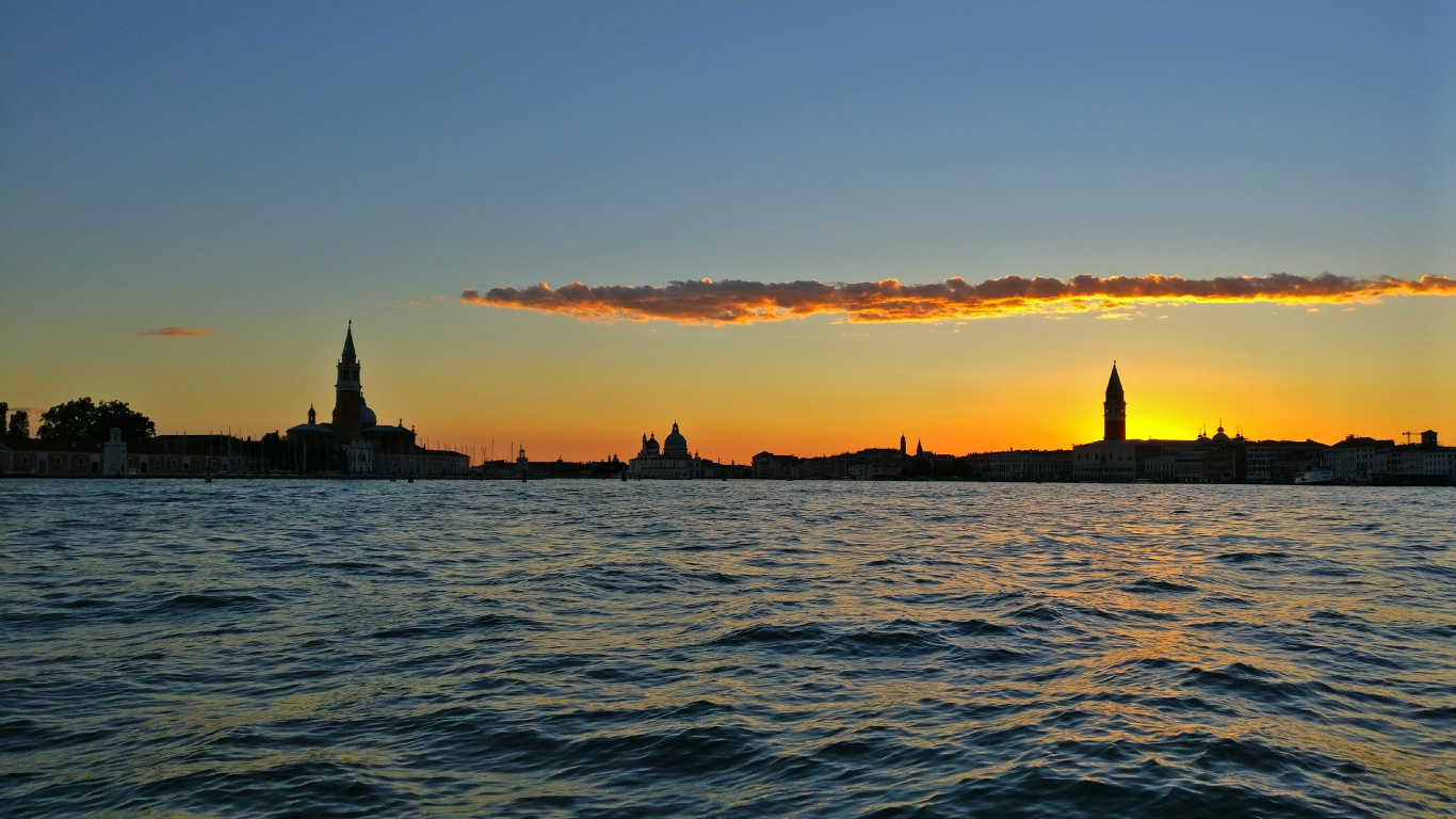 Silhouette of People Riding on Boat During Sunset. Wallpaper in 1366x768 Resolution