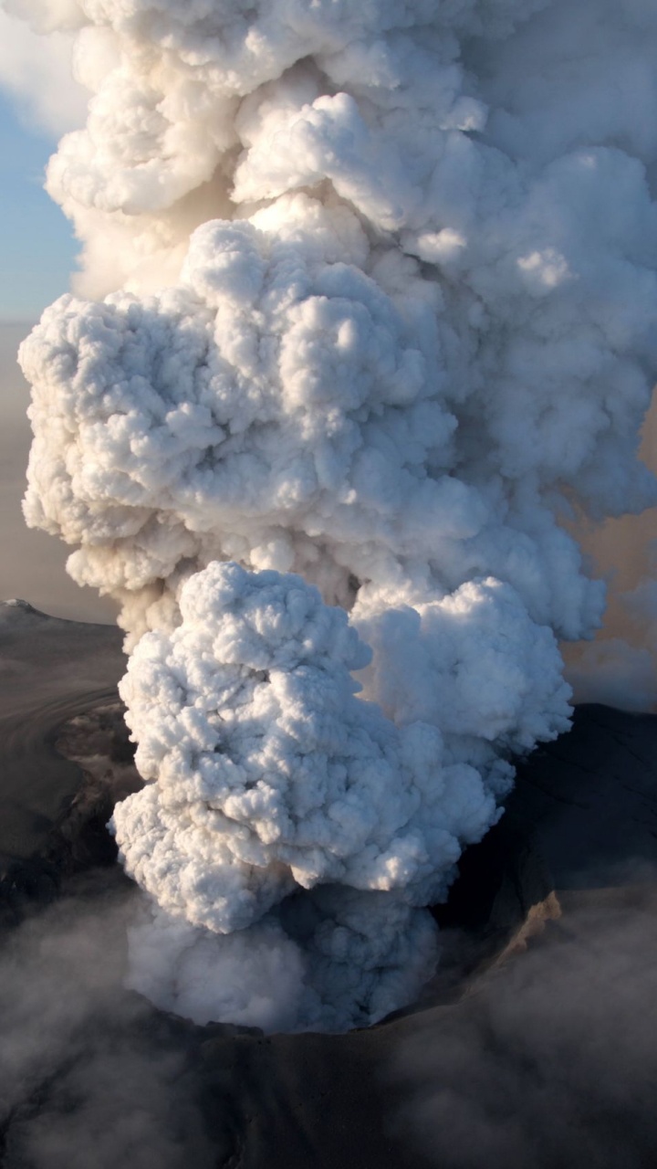 White Clouds Over Brown Field During Daytime. Wallpaper in 720x1280 Resolution