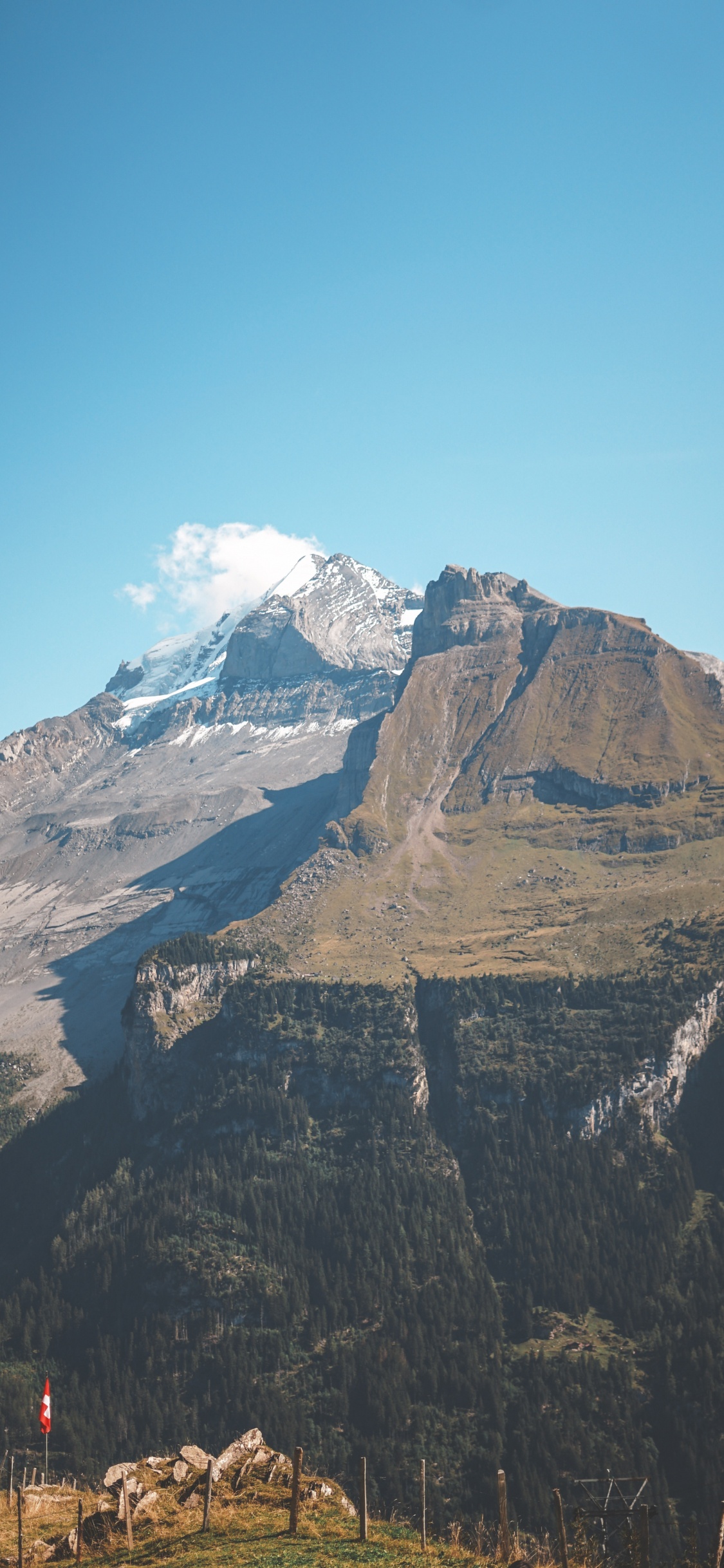 Montaña, Alpes, Las Formaciones Montañosas, Highland, Ridge. Wallpaper in 1125x2436 Resolution