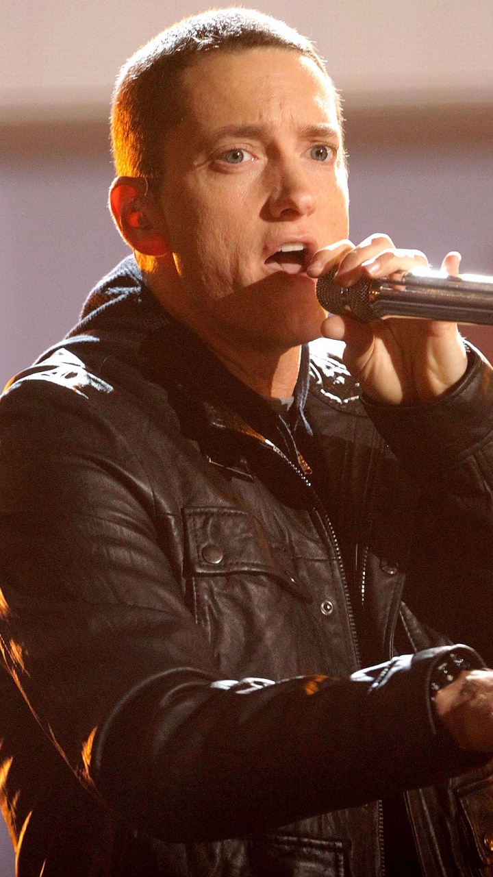 Rapper, Singer, Music Artist, Singing, Performance. Wallpaper in 720x1280 Resolution