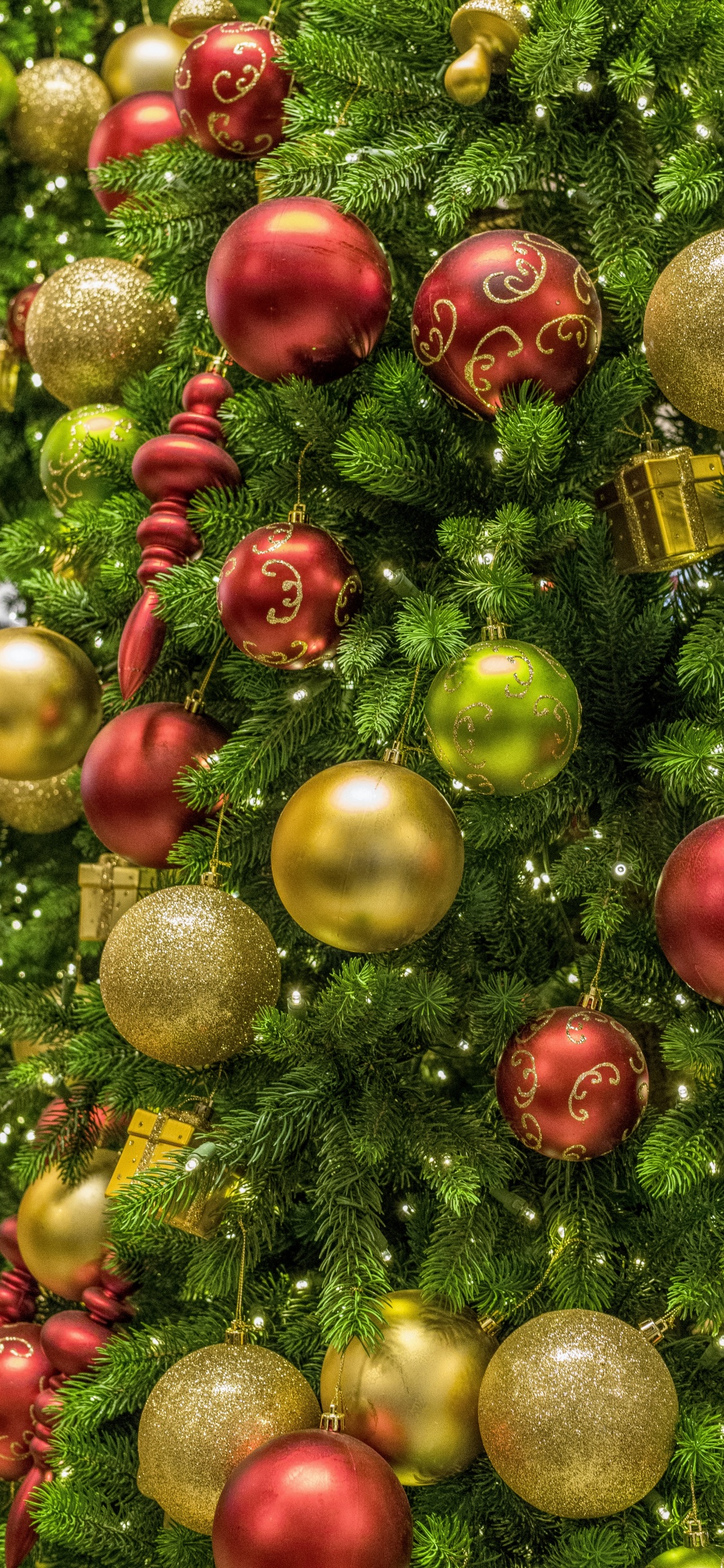 Weihnachtsbaum, Weihnachten, Weihnachtsdekoration, Christmas Ornament, Neujahr. Wallpaper in 1125x2436 Resolution