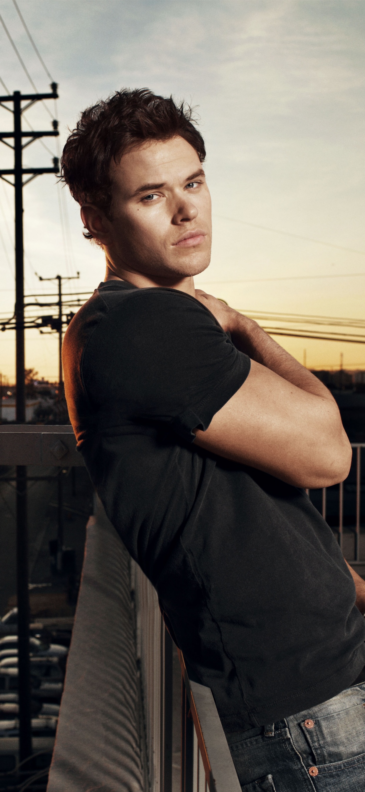 Kellan Lutz, The Twilight Saga, Actor, Muscle, Fun. Wallpaper in 1242x2688 Resolution