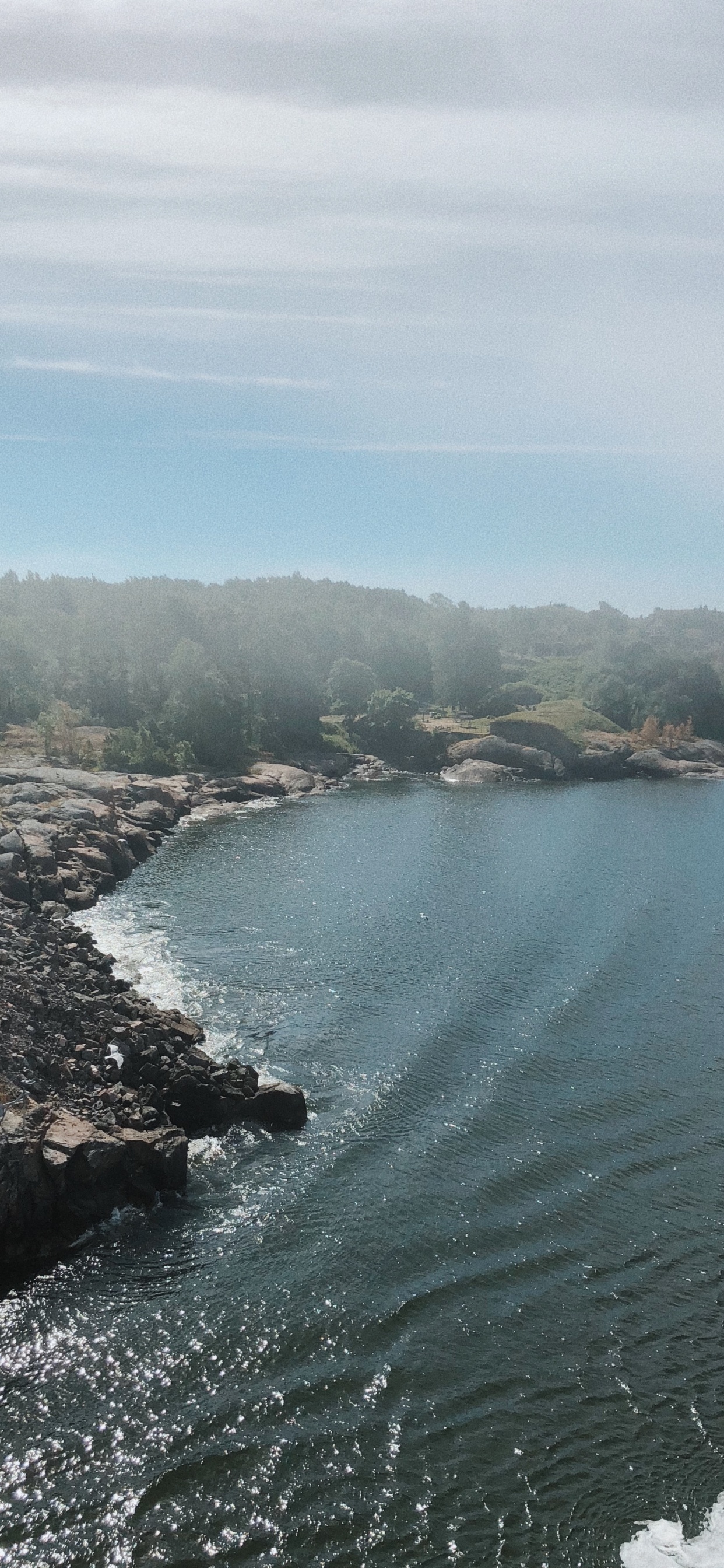 Costa, Cuerpo de Agua, Las Formaciones Montañosas, Invierno, Naturaleza. Wallpaper in 1242x2688 Resolution