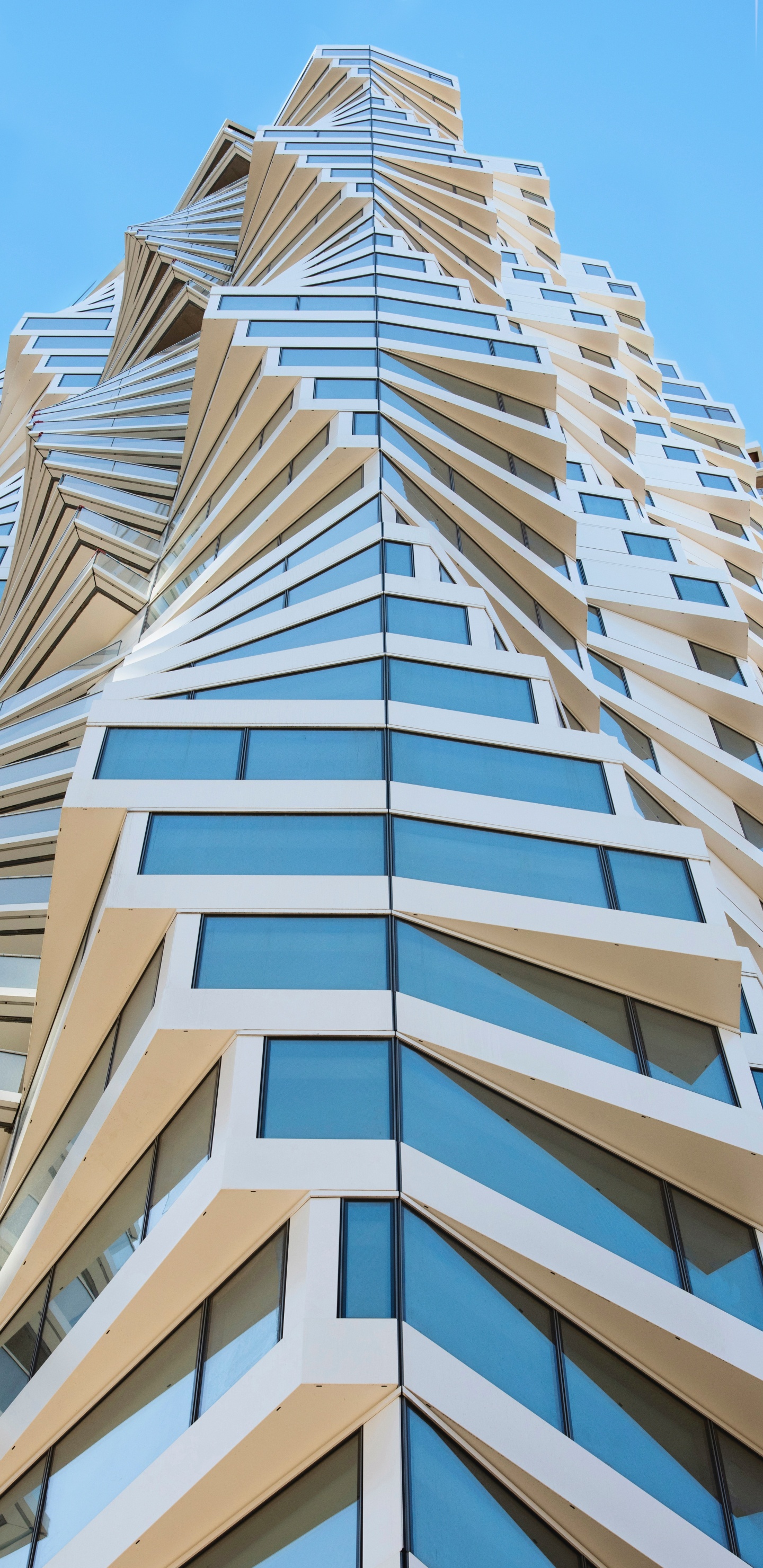 正面, 建筑, 公寓, 塔块, 酒店 壁纸 1440x2960 允许