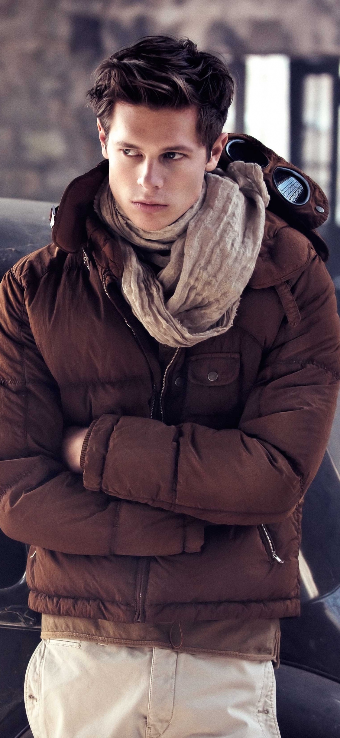 Chaqueta, Invierno, Humanos, Prendas de Vestir Exteriores, Modelo. Wallpaper in 1125x2436 Resolution