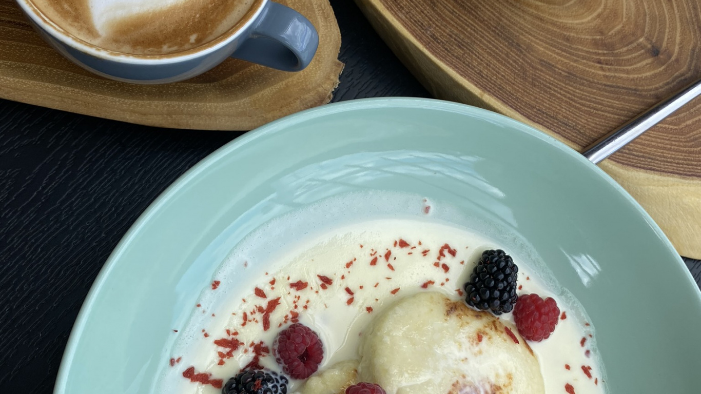 Dish, Clotted Cream, Frozen Dessert, Cream, Filmjlk. Wallpaper in 1366x768 Resolution