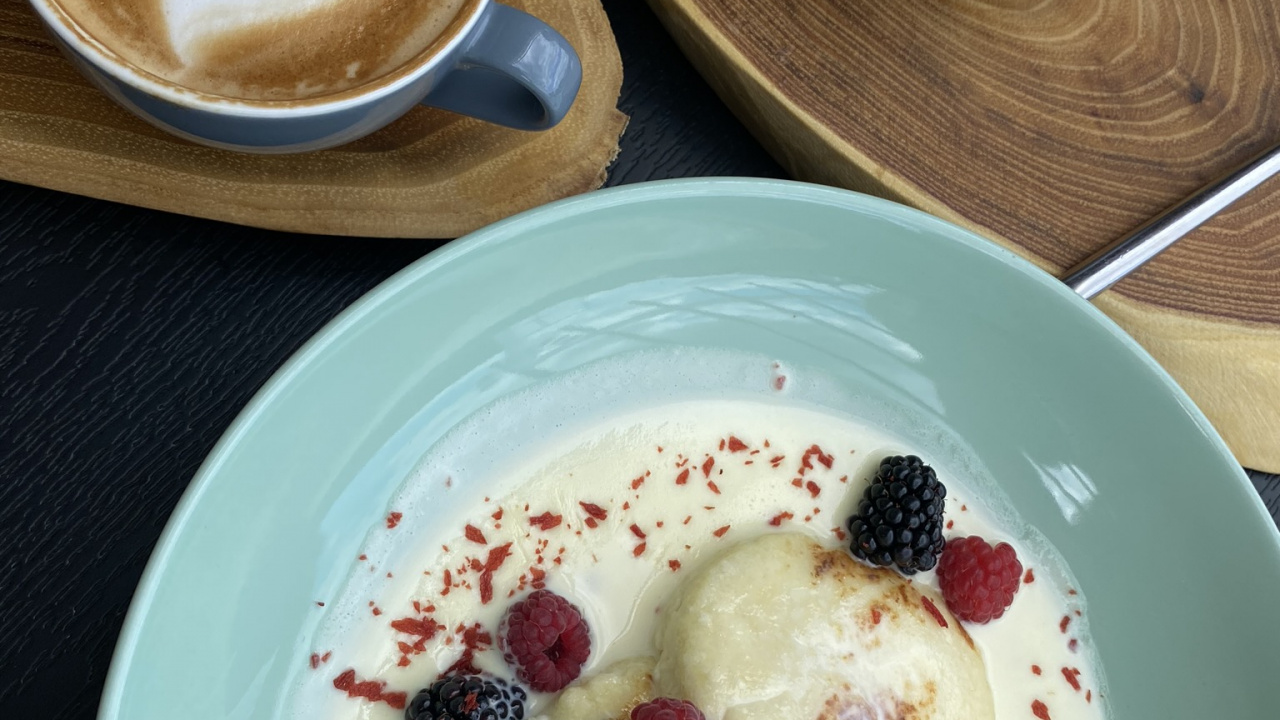 Gericht, Clotted Cream, Frozen Dessert, Creme, Filmjlk. Wallpaper in 1280x720 Resolution