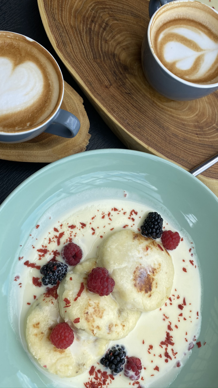 Gericht, Clotted Cream, Frozen Dessert, Creme, Filmjlk. Wallpaper in 750x1334 Resolution