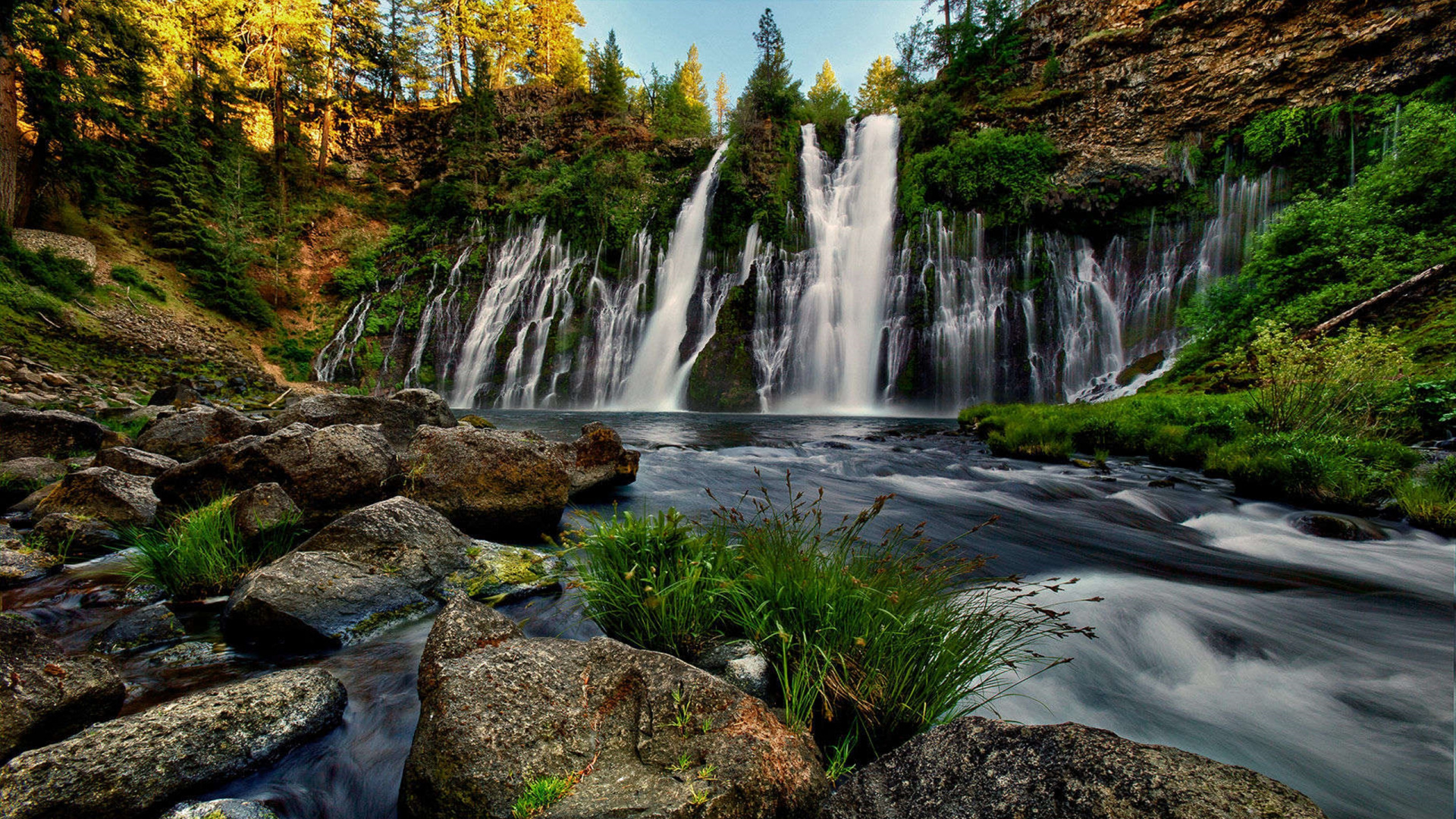 Water Falls on Rocky Shore During Daytime. Wallpaper in 1920x1080 Resolution