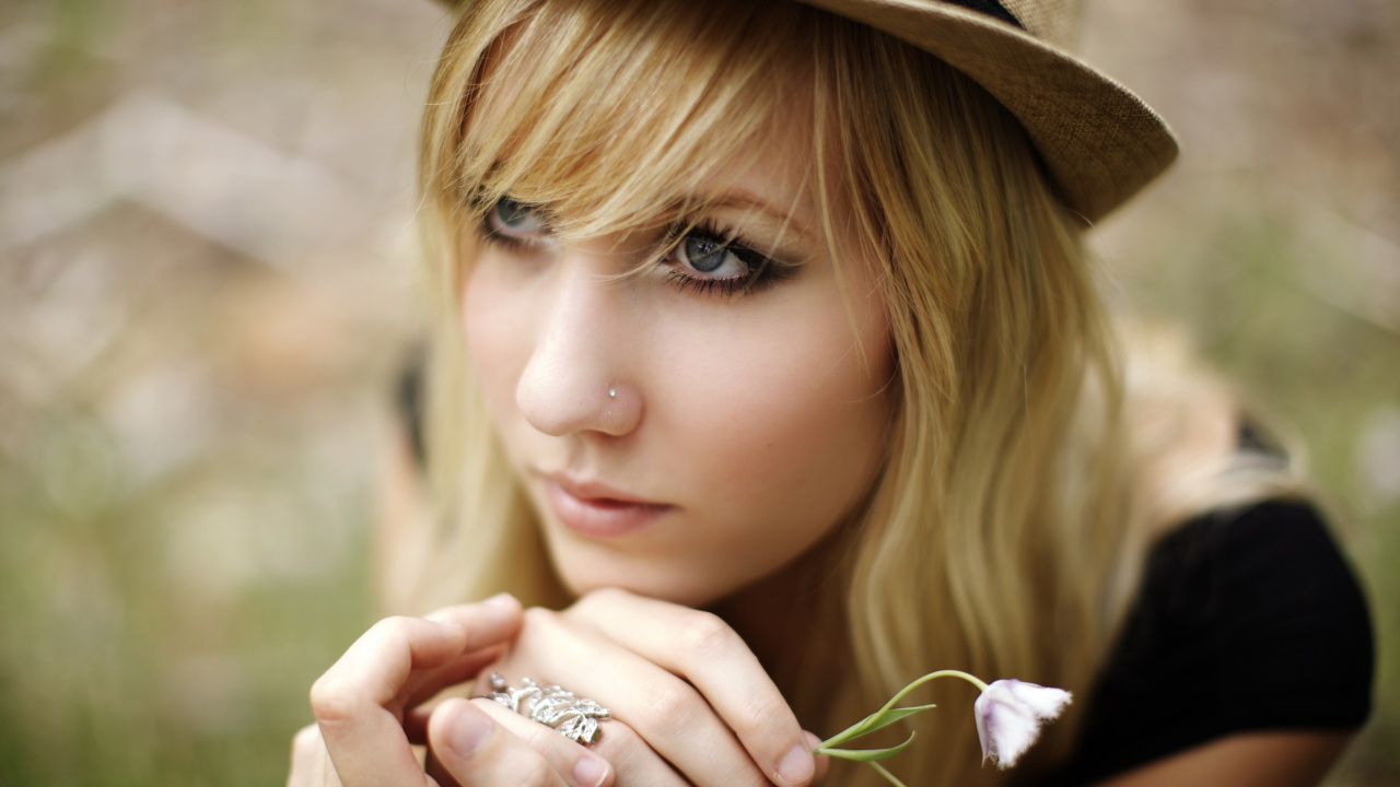 Grey, Hair, Blond, Beauty, Long Hair. Wallpaper in 1280x720 Resolution