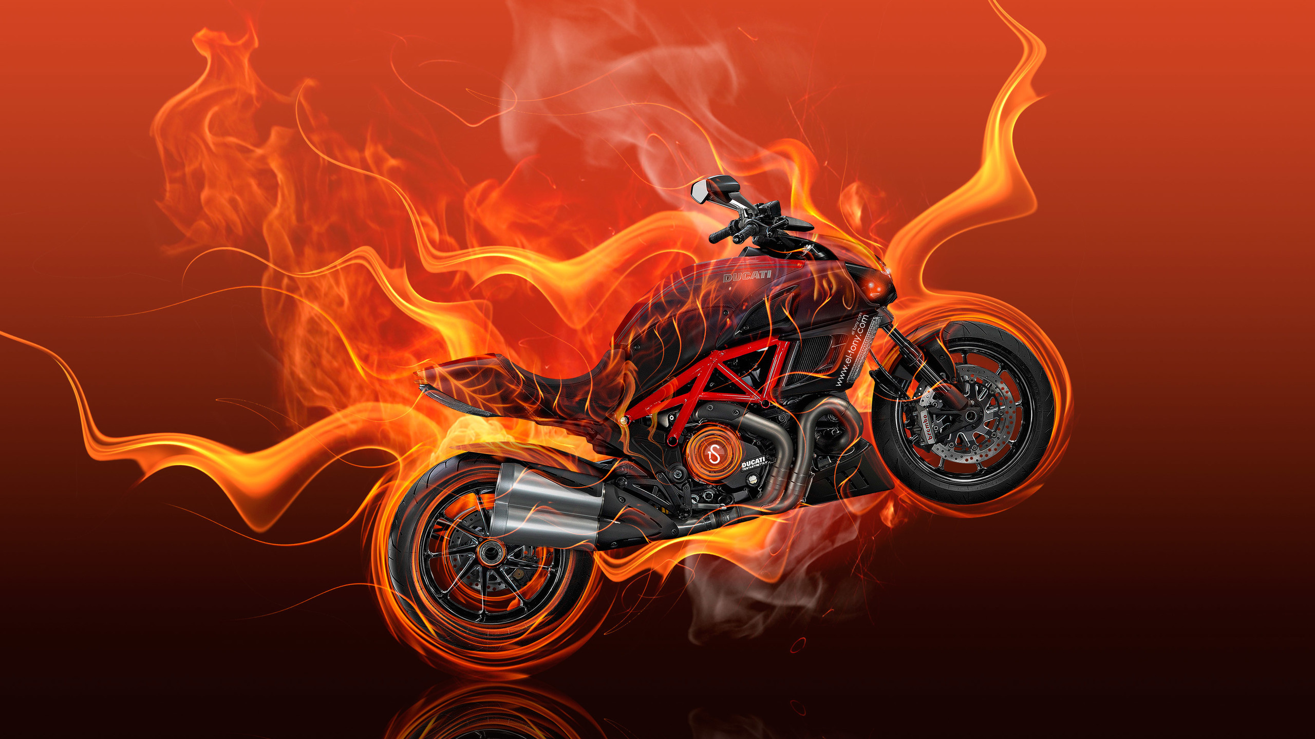 Moto Noir et Rouge Avec Fumée Orange. Wallpaper in 2560x1440 Resolution