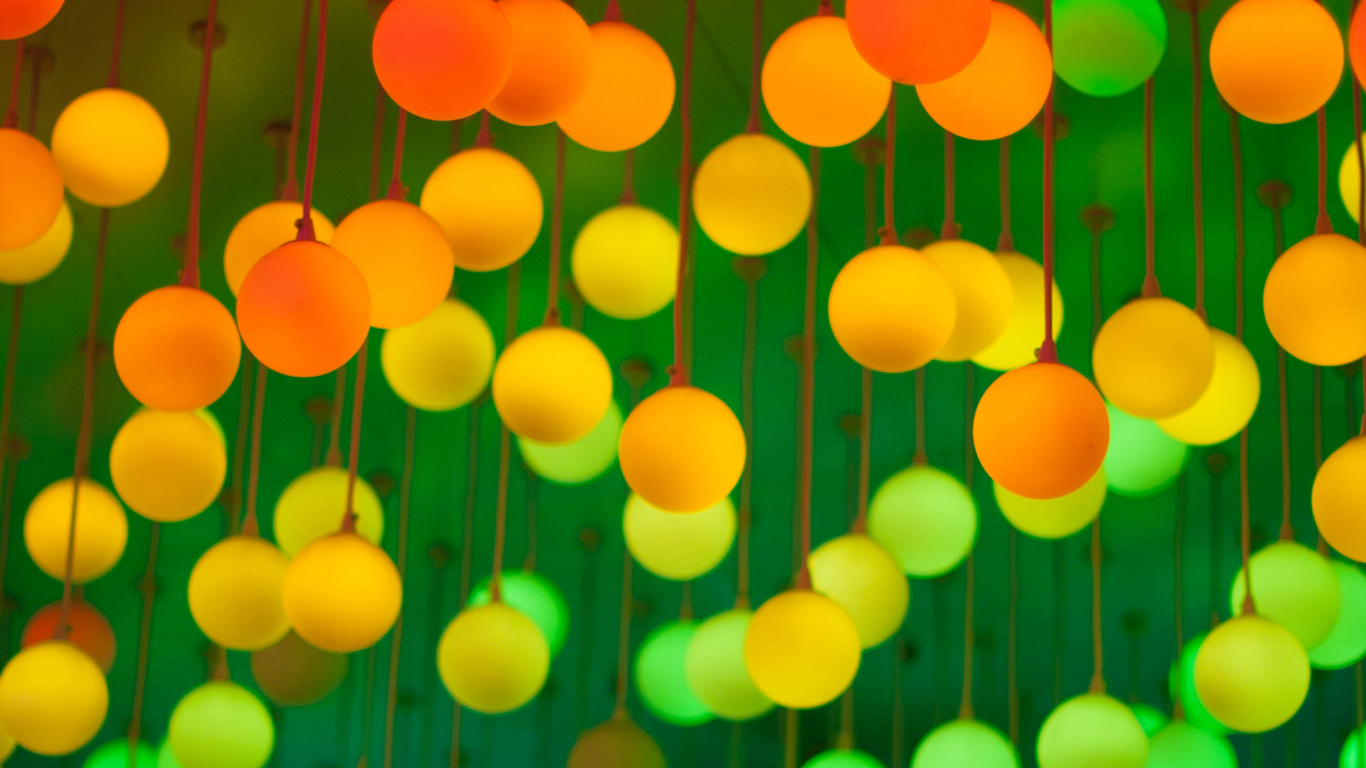 Orange Ballon Viel in Nahaufnahmen. Wallpaper in 1366x768 Resolution