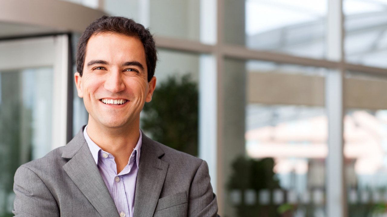 Negocio, Empresario, Sonrisa, Trabajo, Traje. Wallpaper in 1280x720 Resolution