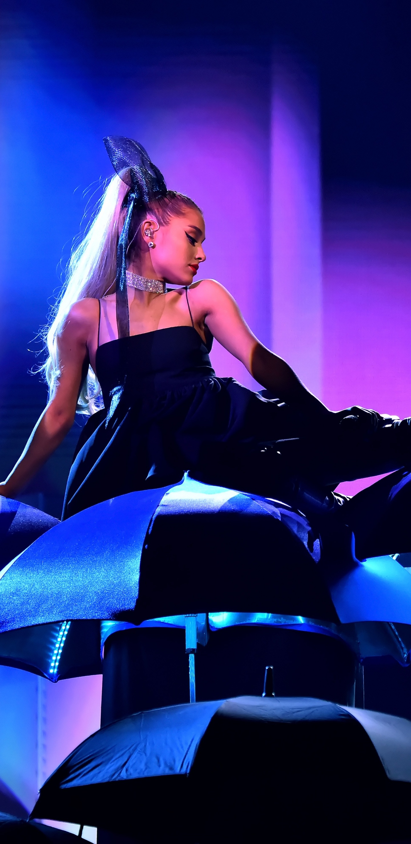 Performance, Divertissement, Arts de la Scène, Purple, Événement. Wallpaper in 1440x2960 Resolution