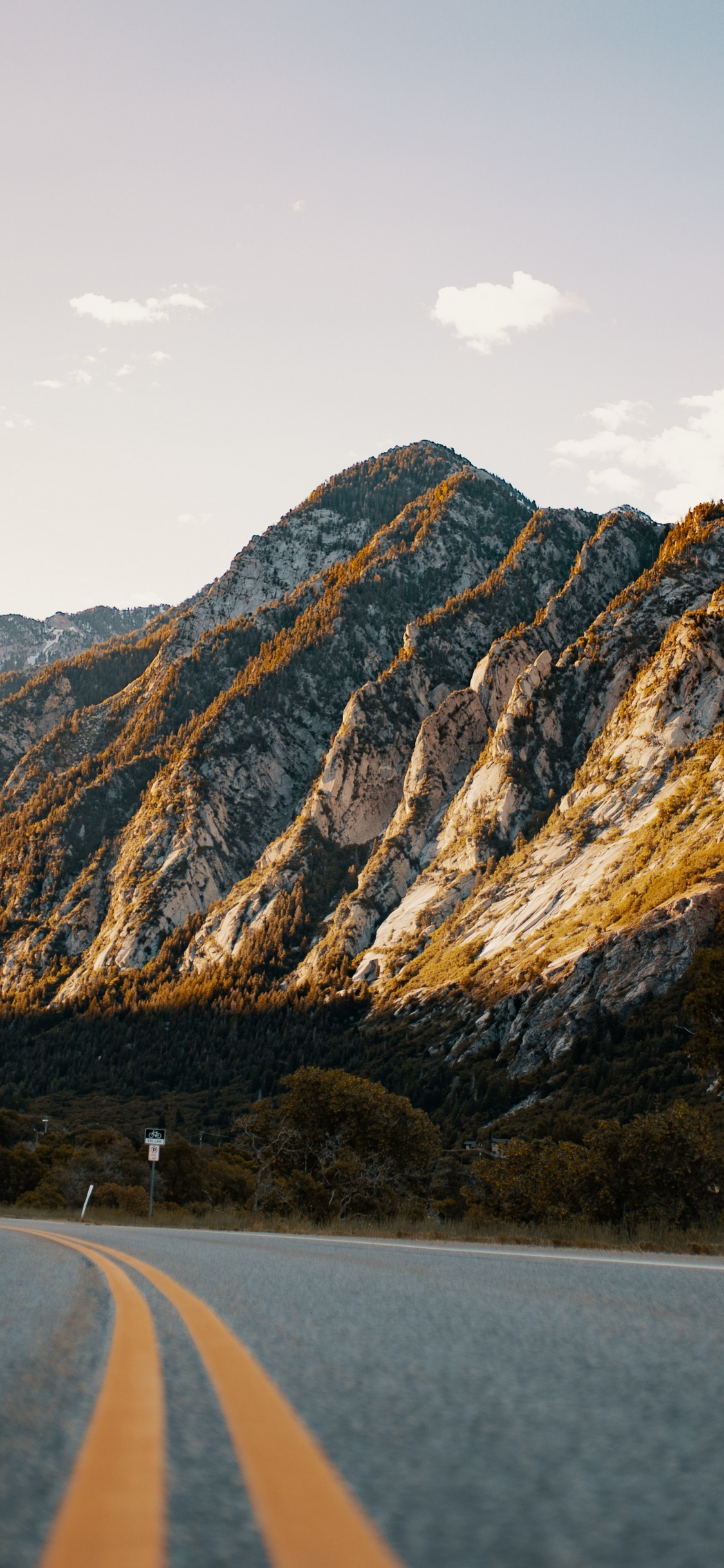 Salt Lake City, Lower Kachura Lake, Shausar Lake, City, Lake. Wallpaper in 1125x2436 Resolution