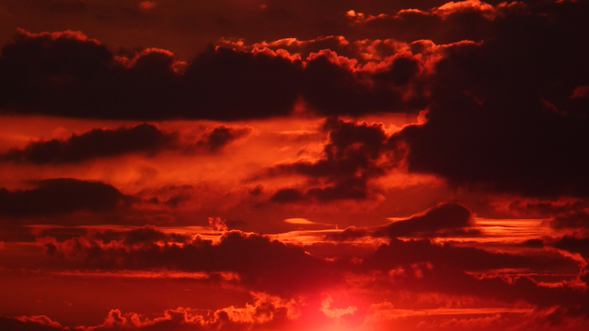 Silhouette de Nuages Pendant le Coucher du Soleil. Wallpaper in 1920x1080 Resolution