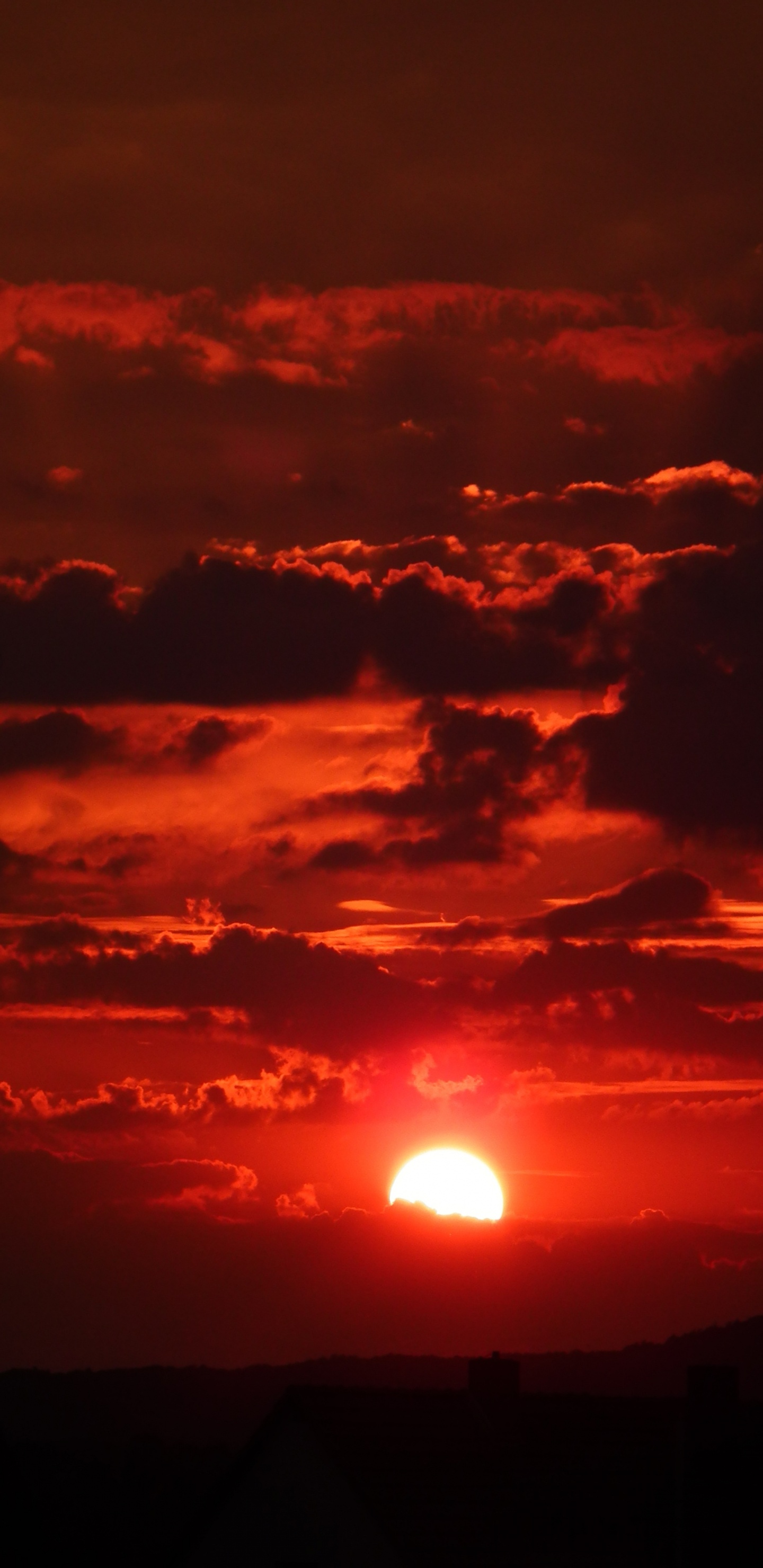 Silhouette of Clouds During Sunset. Wallpaper in 1440x2960 Resolution