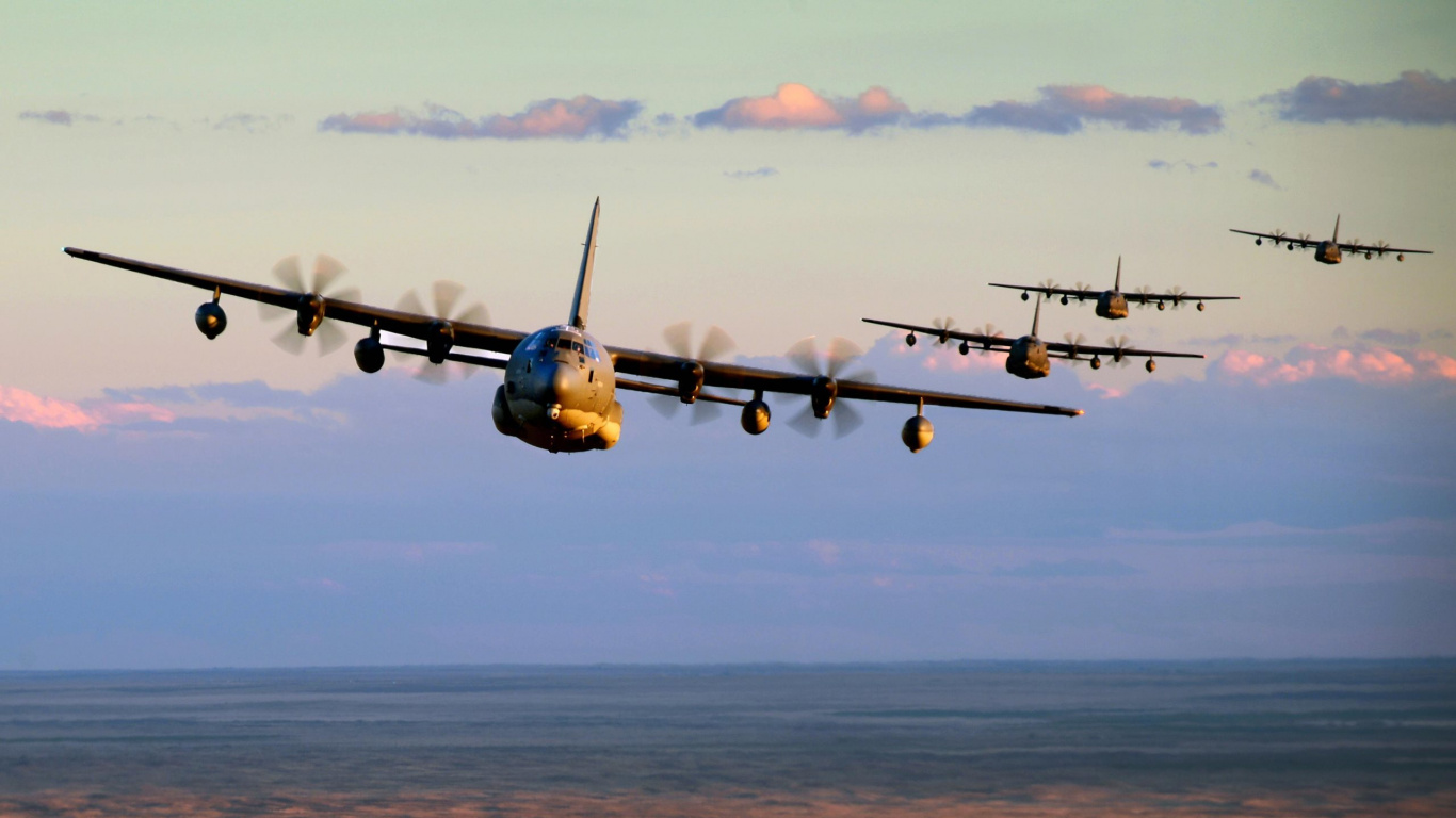 Avión Jet Negro en el Aire Durante el Día. Wallpaper in 1366x768 Resolution
