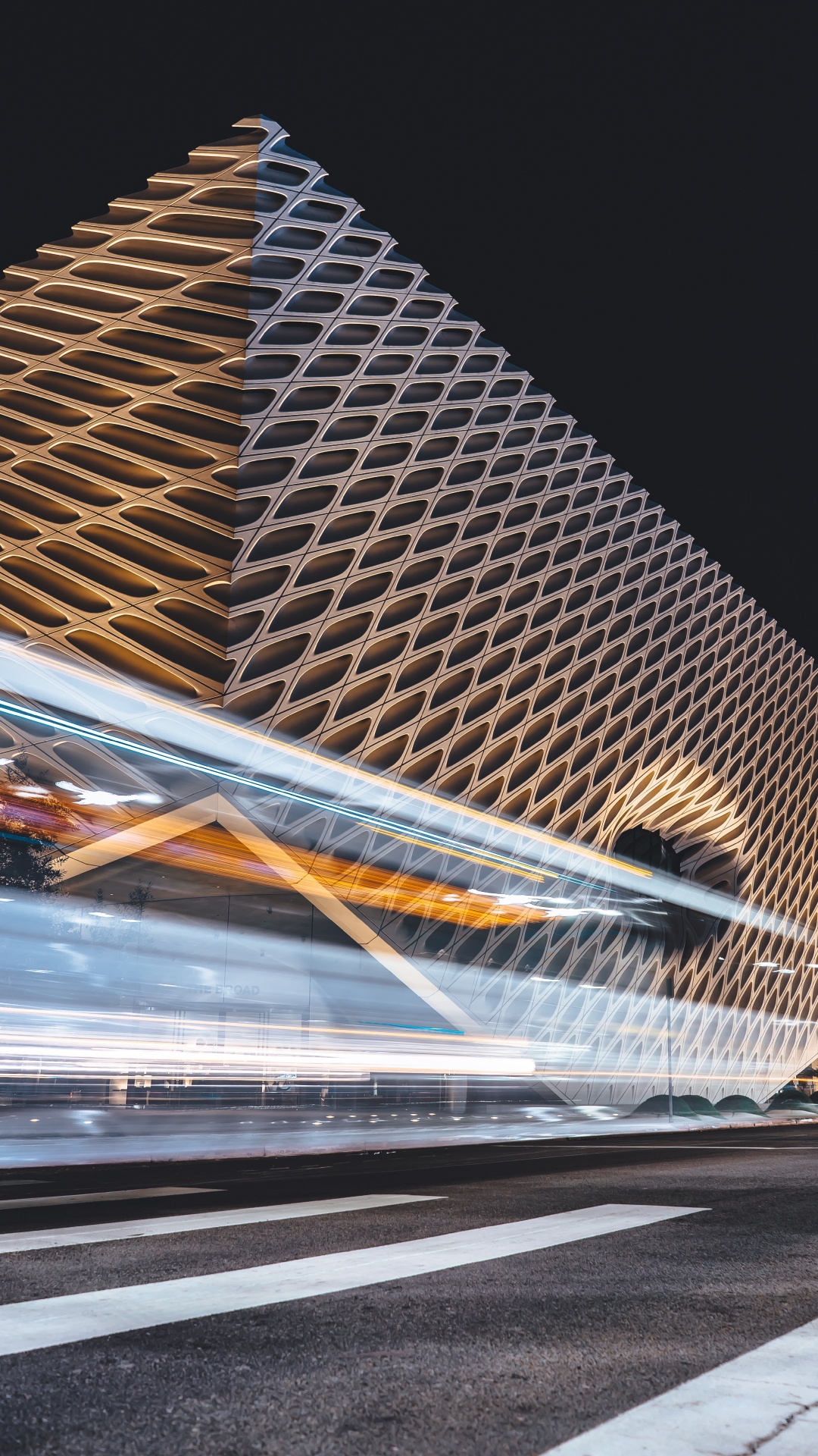 Brauner Und Grauer Metallrahmen. Wallpaper in 1080x1920 Resolution