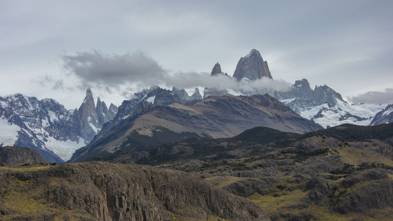Las Formaciones Montañosas, Montaña, Highland, Ridge, Desierto. Wallpaper in 1280x720 Resolution