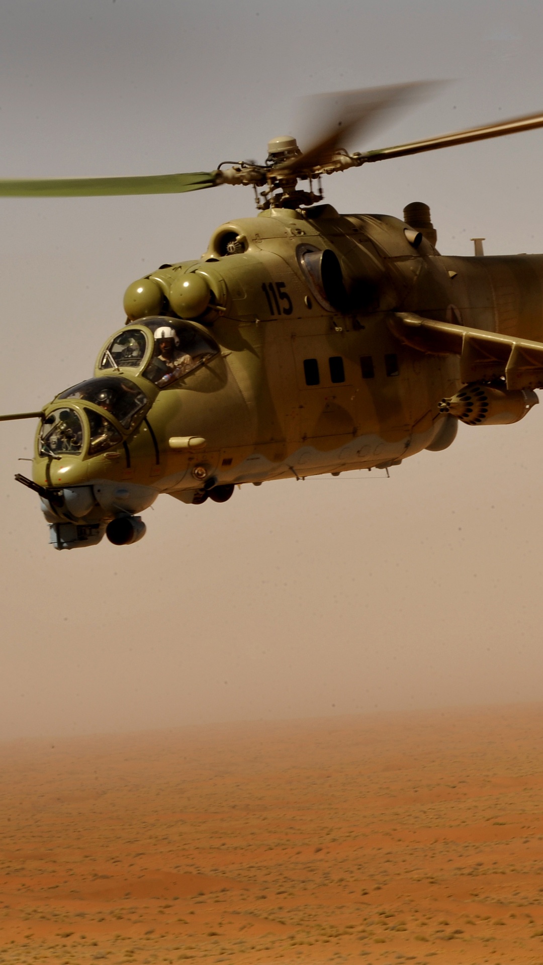 Kampfhubschrauber, Hubschrauber, Militär-Hubschrauber, Hubschrauber-rotor, Drehflügler. Wallpaper in 1080x1920 Resolution