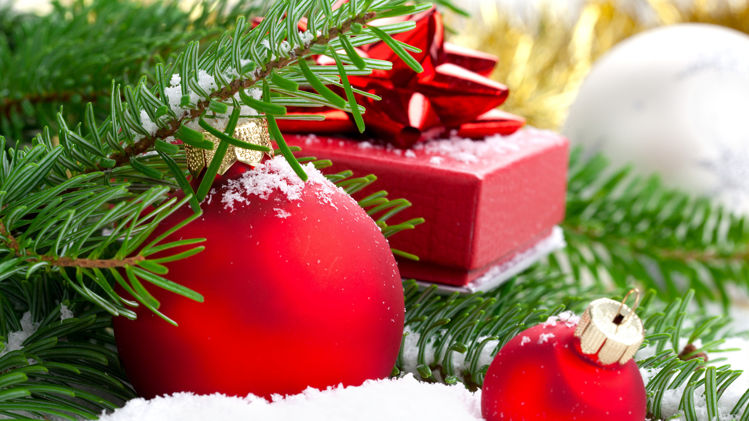 Christmas Ornament, Christmas Day, Christmas Decoration, Christmas Tree, New Year. Wallpaper in 2560x1440 Resolution