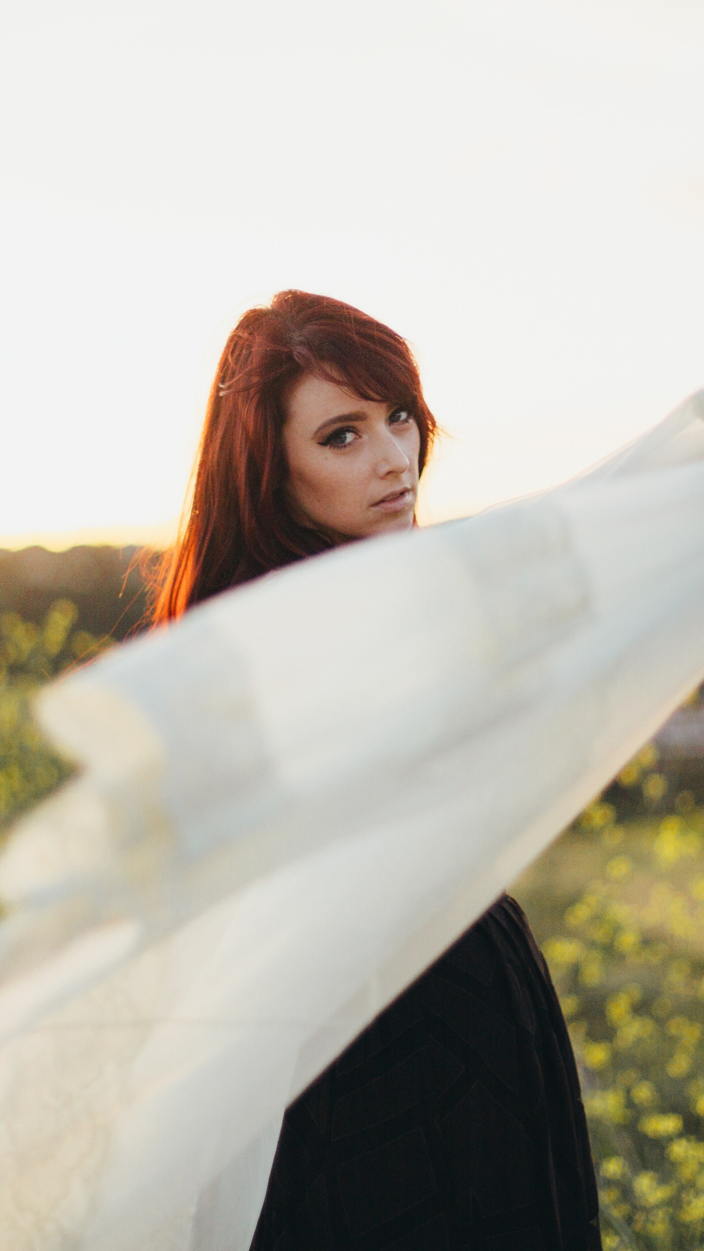 Chanson, Les Gens Dans la Nature, White, Beauté, Jaune. Wallpaper in 1440x2560 Resolution