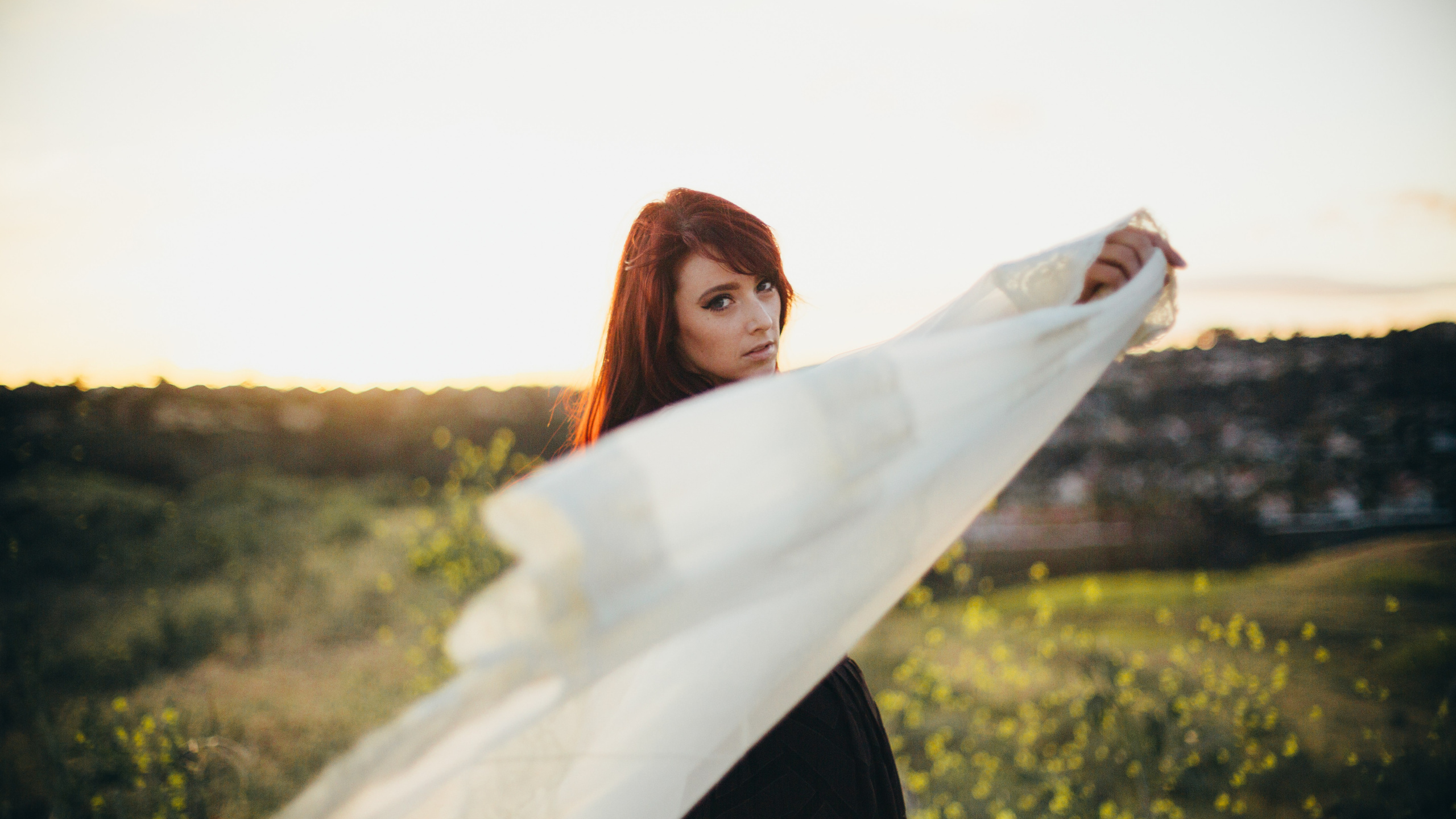 Song, People in Nature, White, Dress, Beauty. Wallpaper in 2560x1440 Resolution