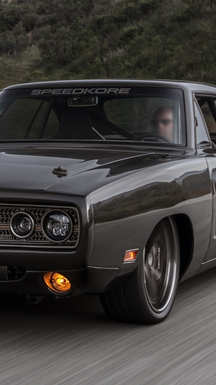 Mercedes Benz Coupe Negro en la Carretera Durante el Día. Wallpaper in 720x1280 Resolution