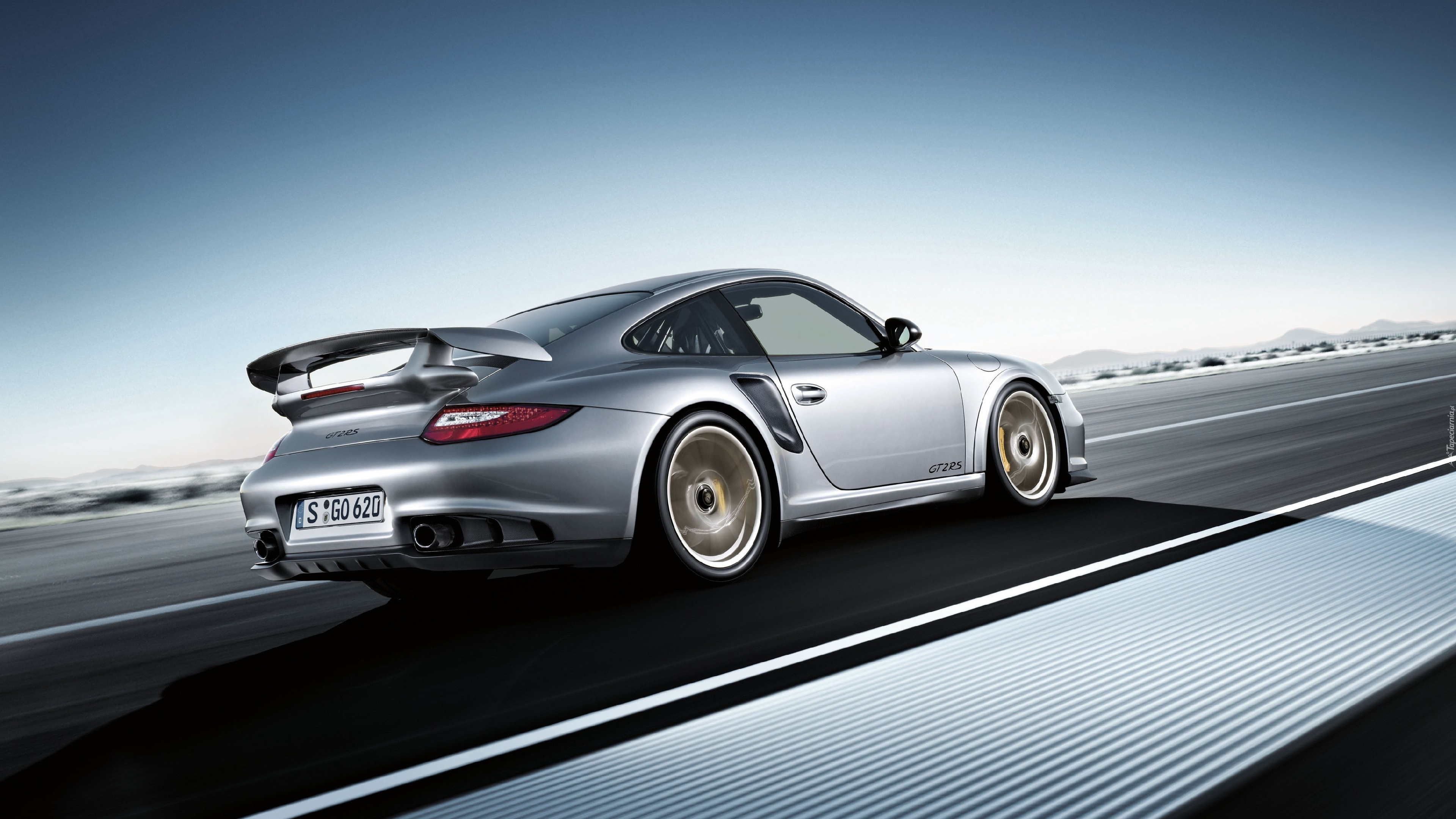 Silver Porsche 911 on Gray Asphalt Road. Wallpaper in 3840x2160 Resolution
