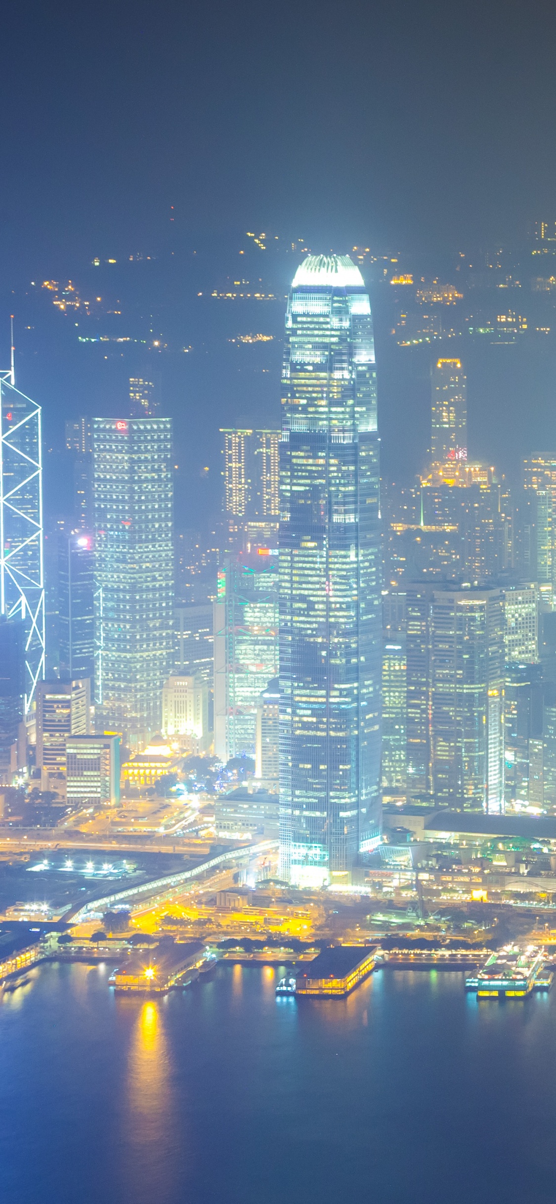 Skyline Der Stadt Bei Nacht Night. Wallpaper in 1125x2436 Resolution