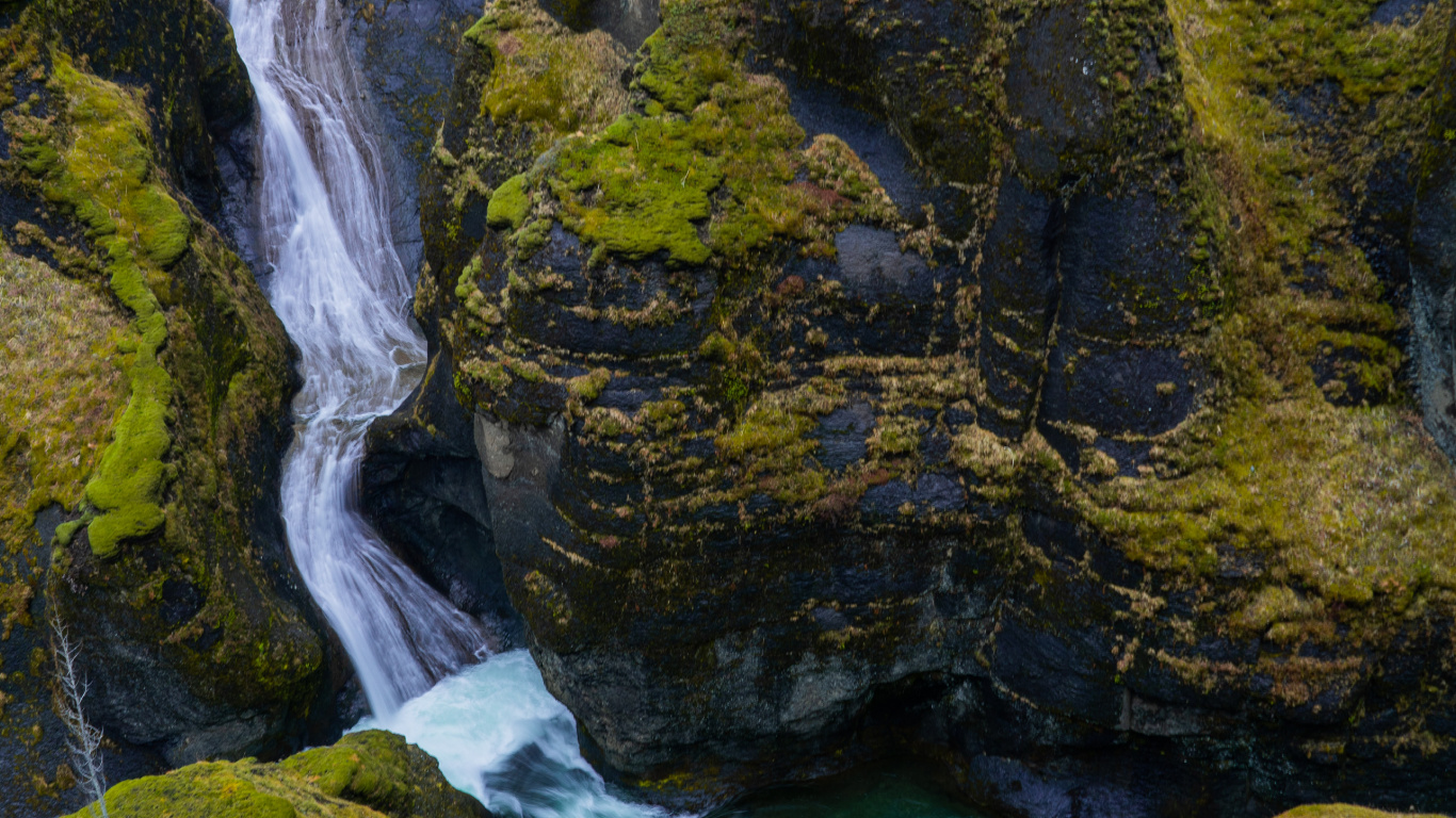 Aussichtspunkt Fjararrgljfur, Abgelegene Schluchten, Seljalandsfoss, Wasserfall, Wasser. Wallpaper in 1366x768 Resolution