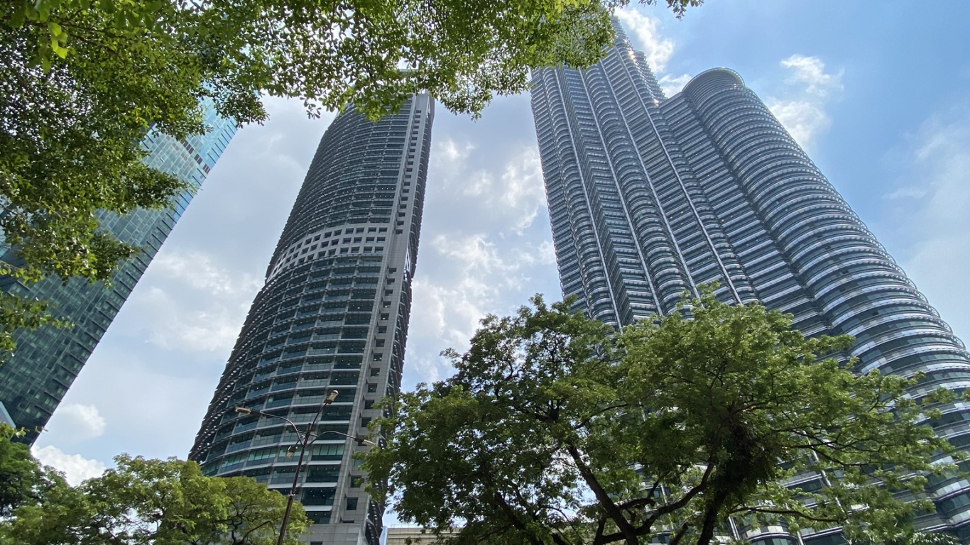 Kuala Lumpur, Malasia, Torre de Bloques, Arquitectura, Área Urbana. Wallpaper in 1366x768 Resolution