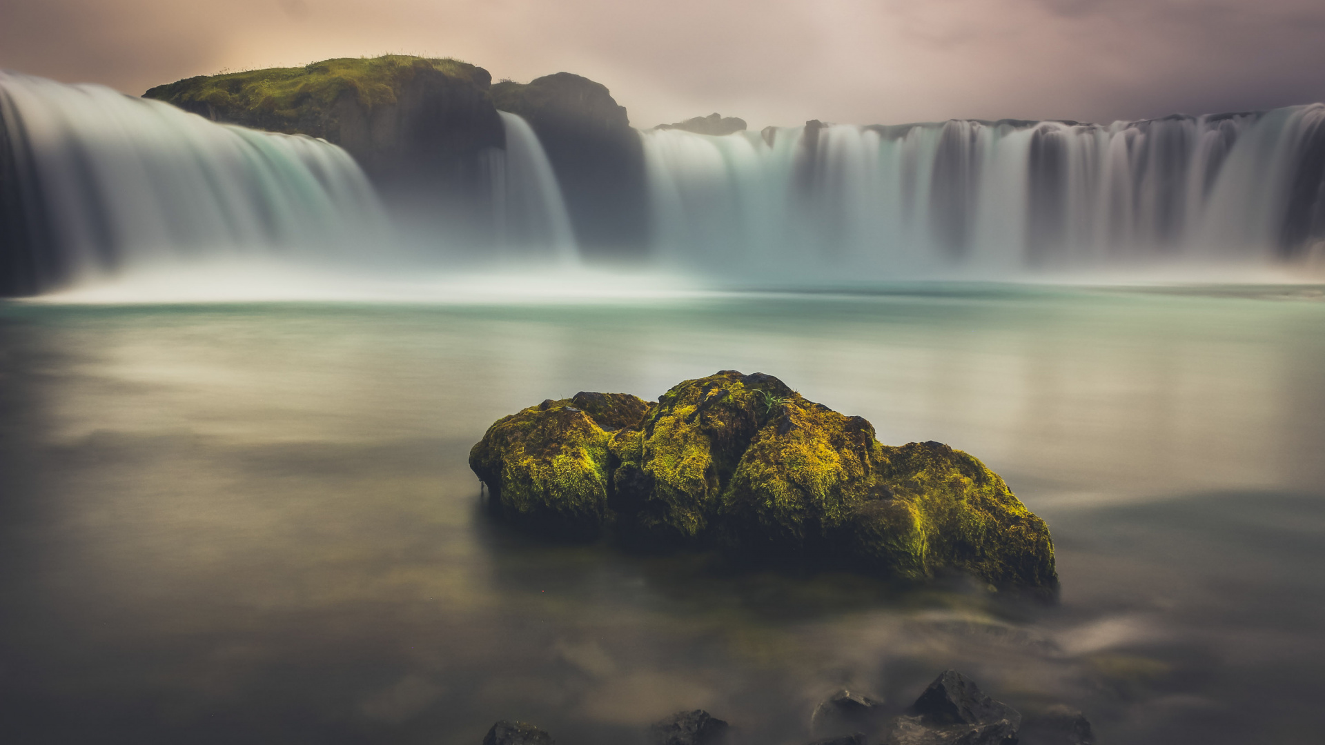 Brown Rock Formation Near Water Falls. Wallpaper in 1920x1080 Resolution