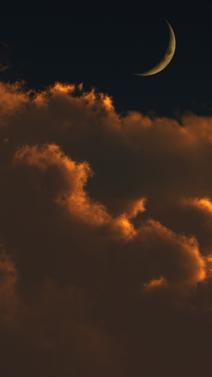 White Clouds and Moon During Night Time. Wallpaper in 720x1280 Resolution