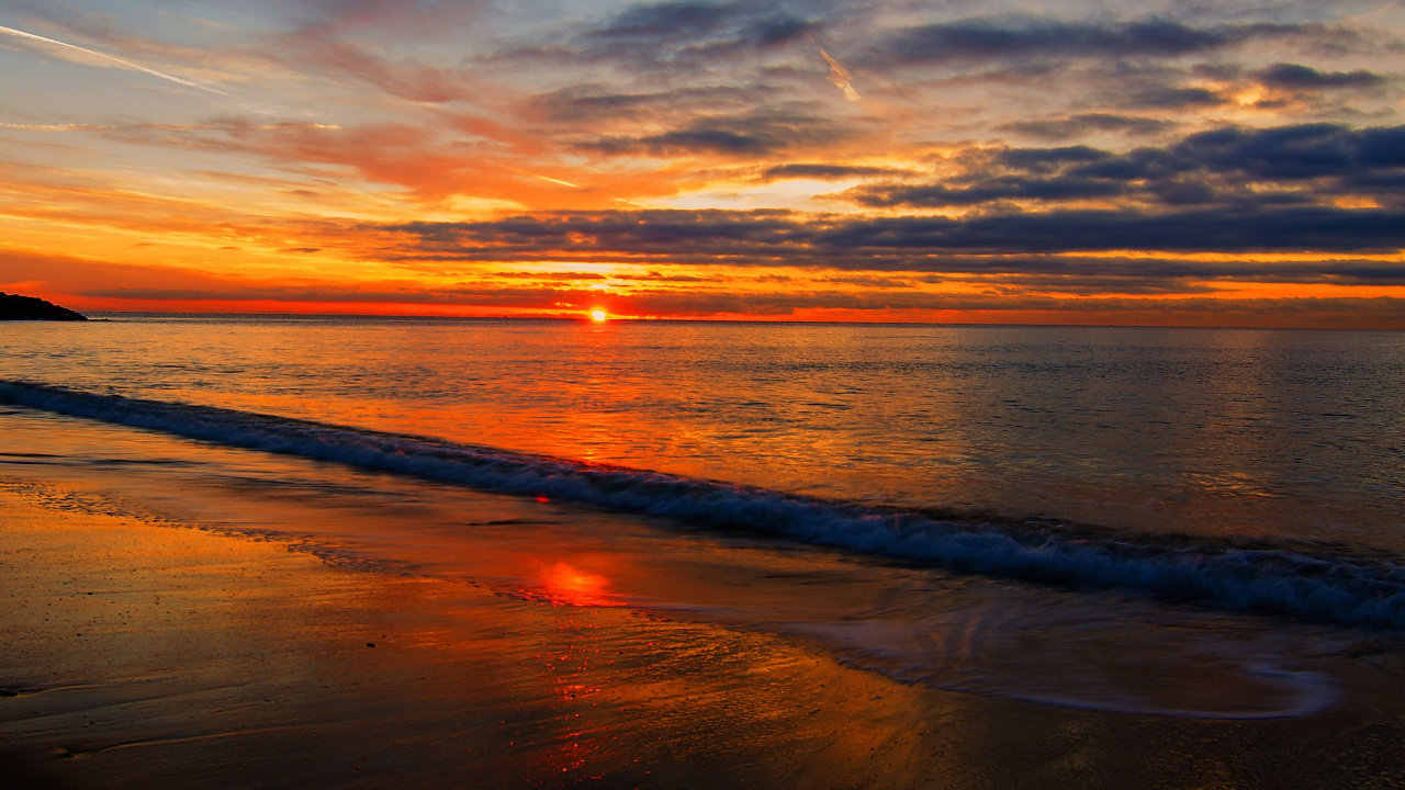 Body of Water During Sunset. Wallpaper in 1280x720 Resolution