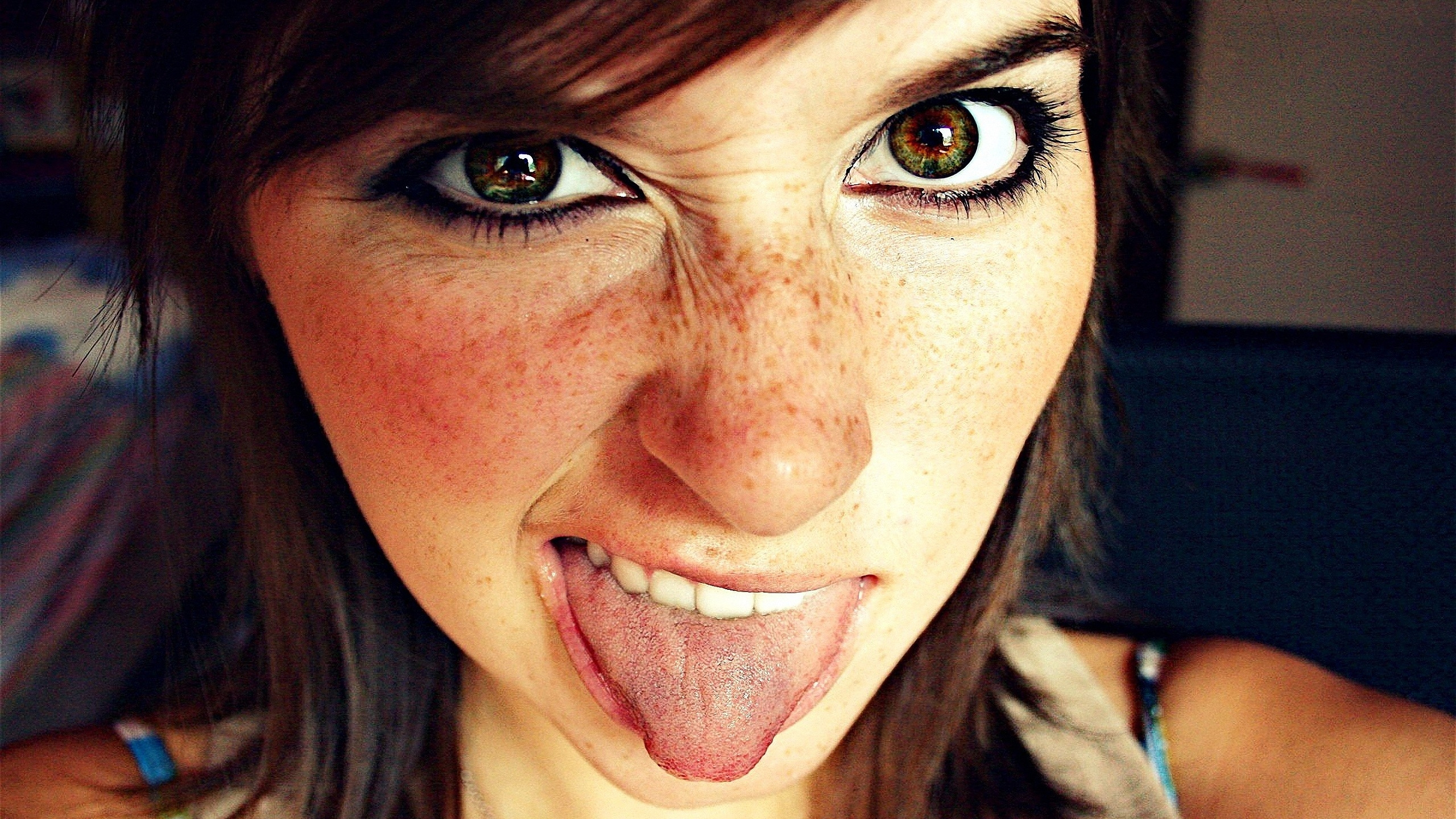 Nez, Sourcil, Joue, Portrait, Menton. Wallpaper in 2560x1440 Resolution