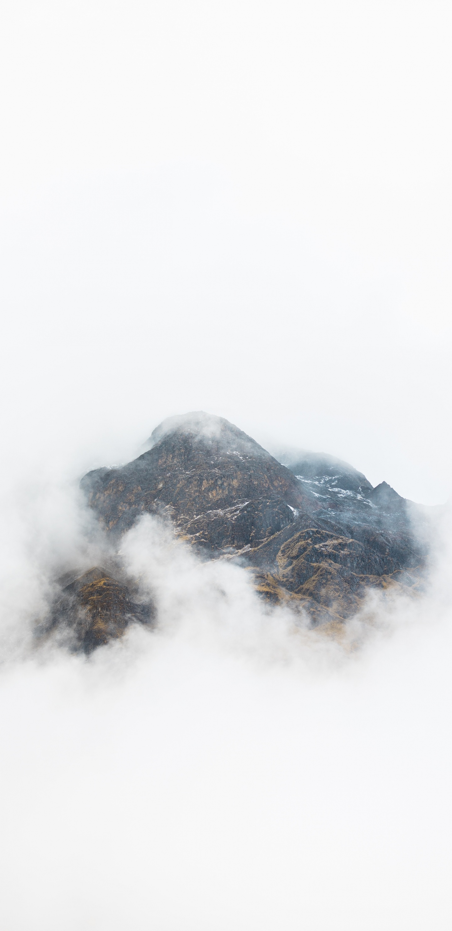 Neige, Rock, Brouillard, Hiver, Tempête de L'hiver. Wallpaper in 1440x2960 Resolution