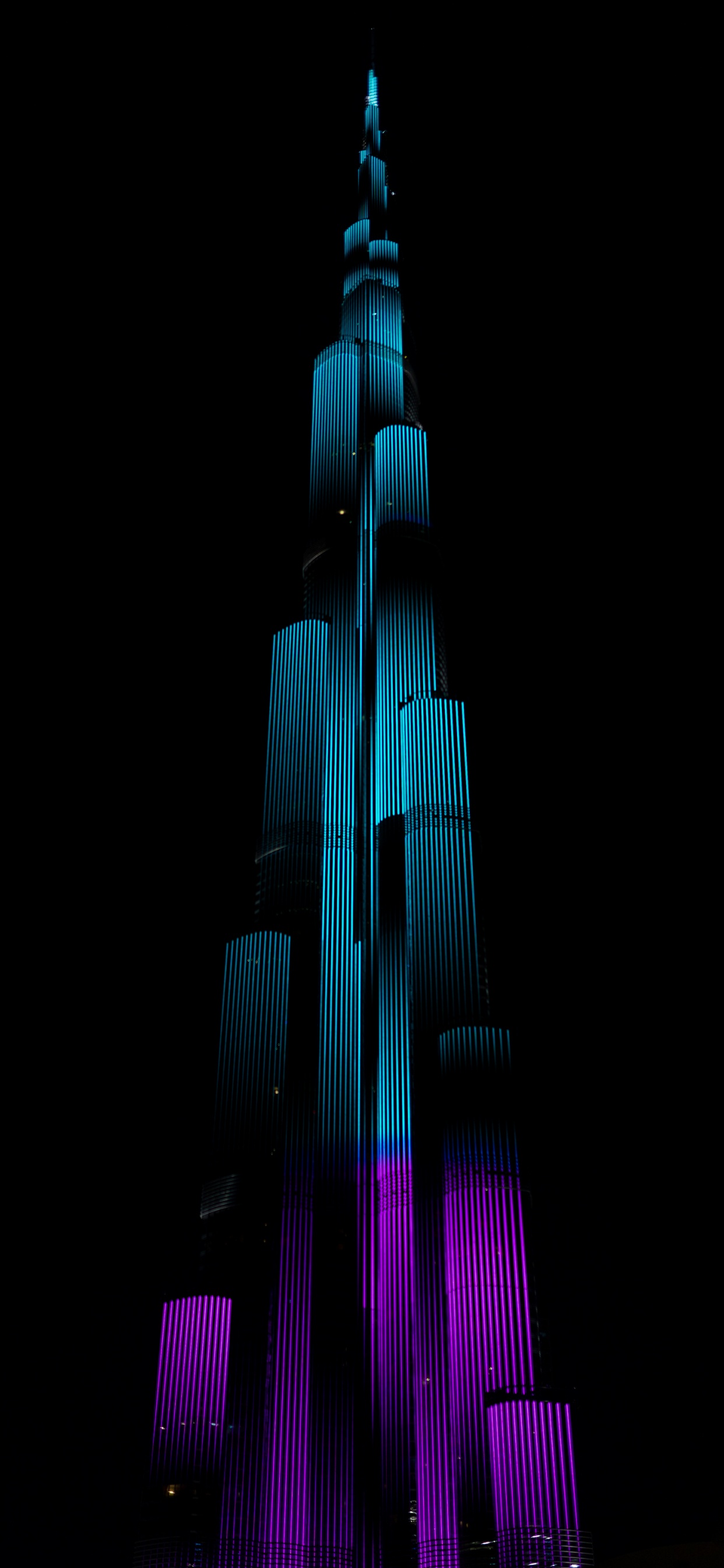 Burj Khalifa, Die Dubai Fountain, Gebäude, Wolkenkratzer, Tower. Wallpaper in 1242x2688 Resolution