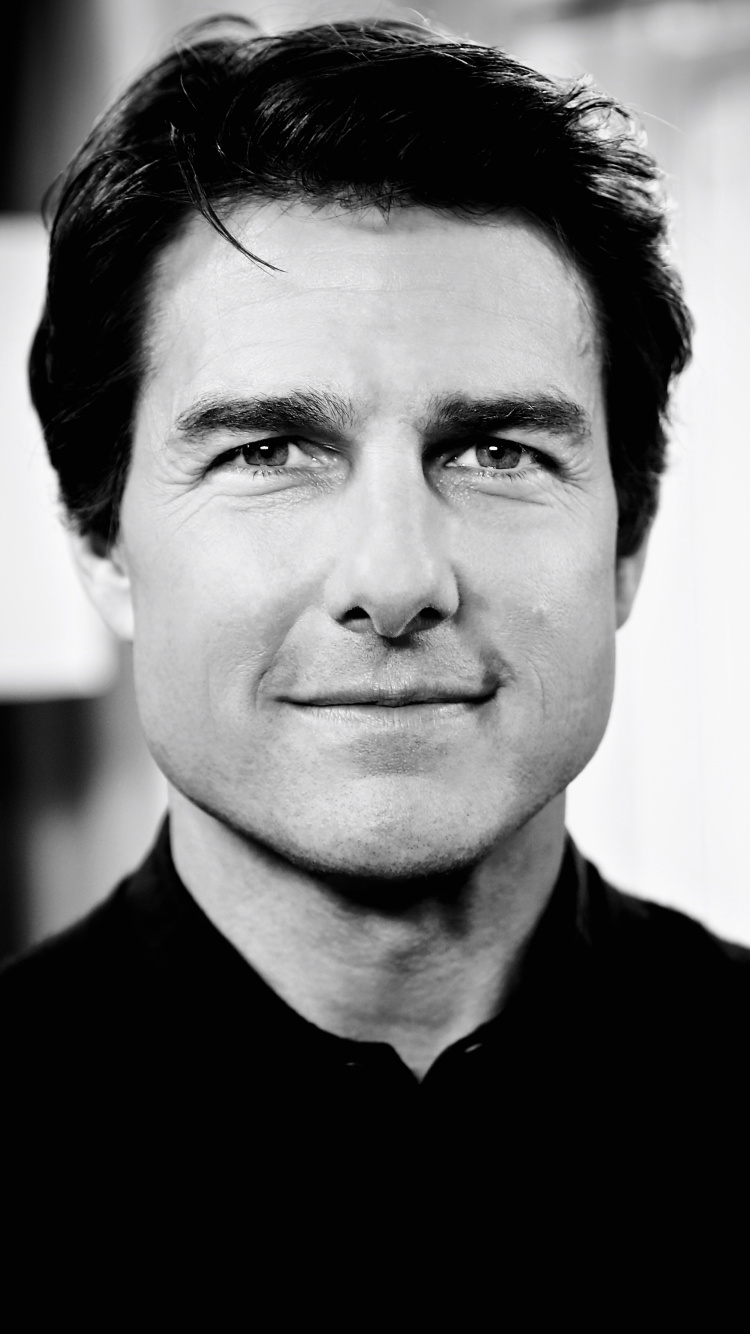 Tom Cruise, Noir et Blanc, Portrait, Face, Menton. Wallpaper in 750x1334 Resolution